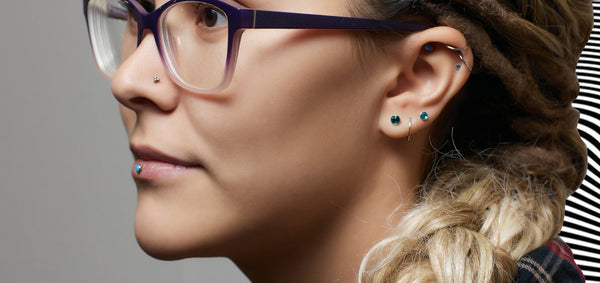 4 Eye-Catching Jewelry Styles for Your Helix Piercing
