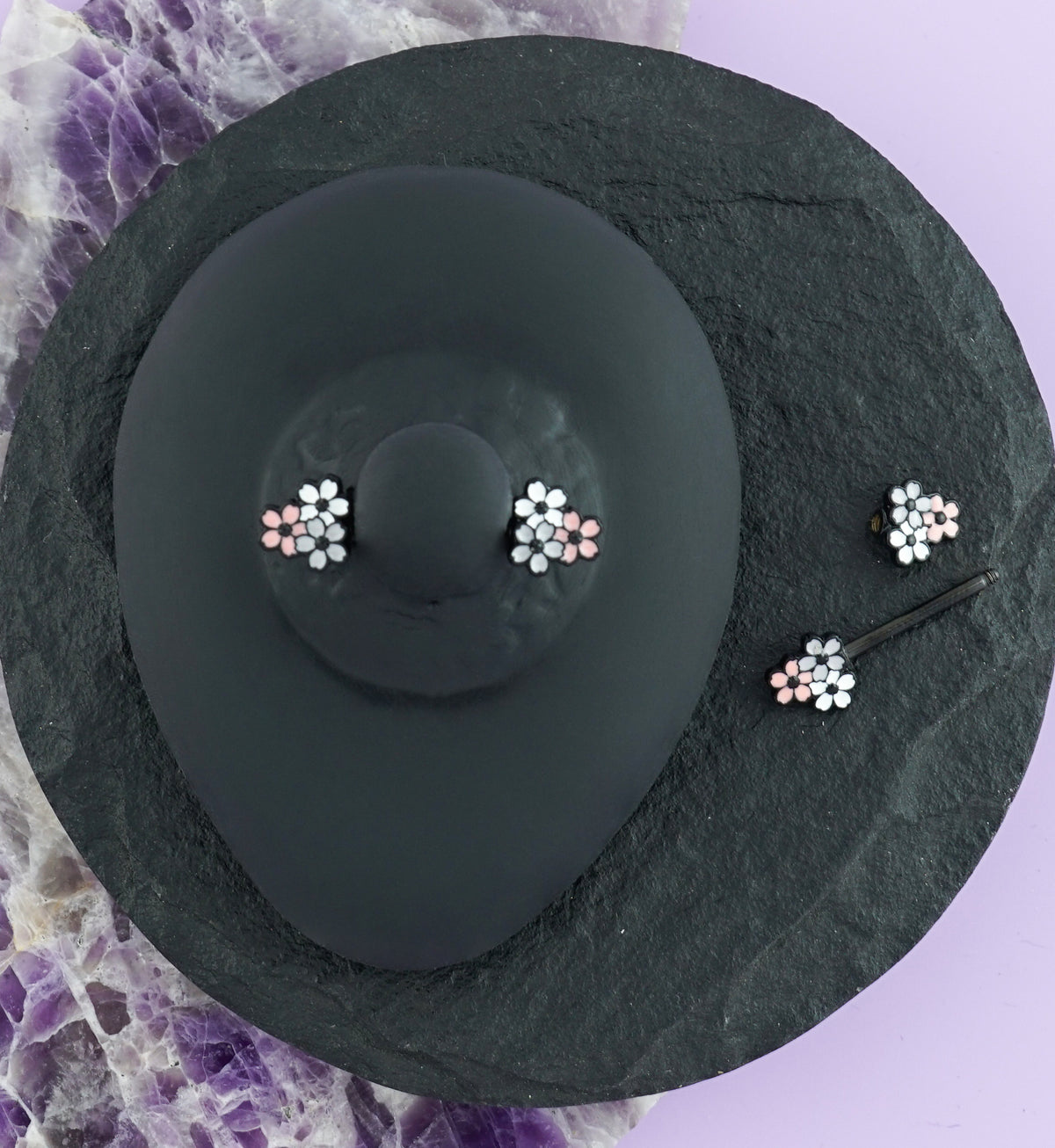 14G Tropical Flower Black Nipple Ring Barbell