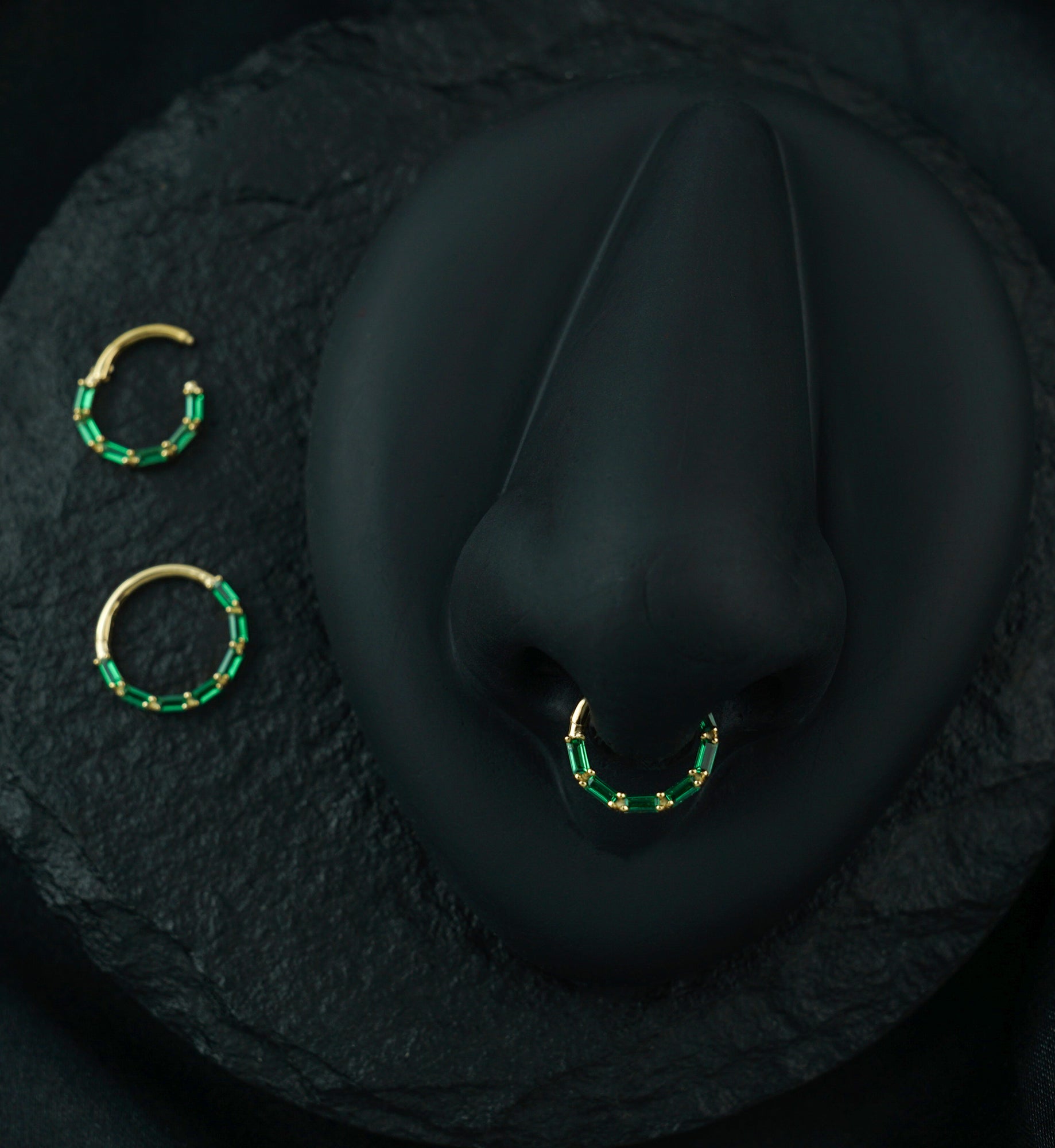 14kt Gold Baguette Row Emerald CZ Hinged Segment Ring