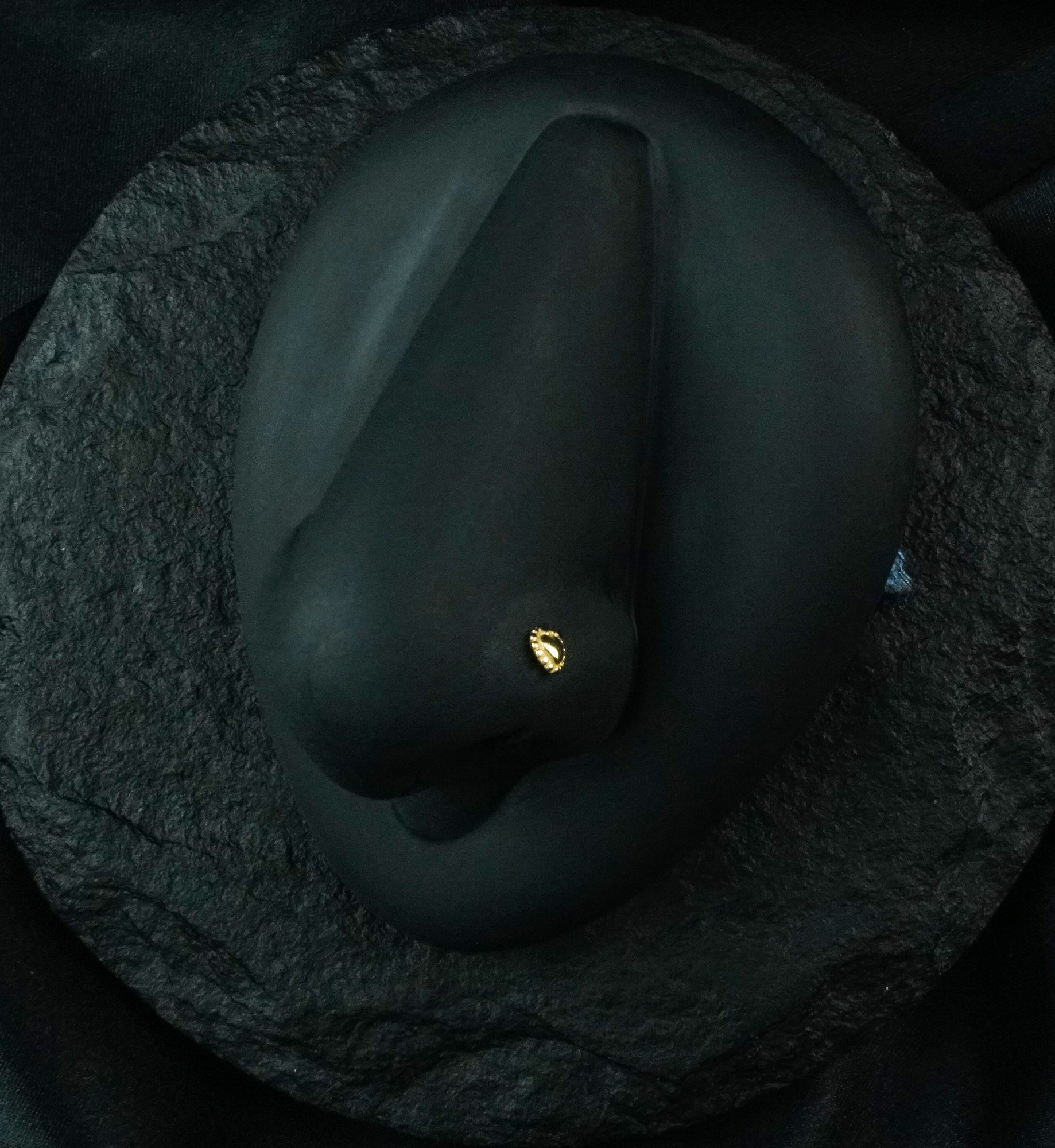 14kt Gold Banded Heart Nose Screw