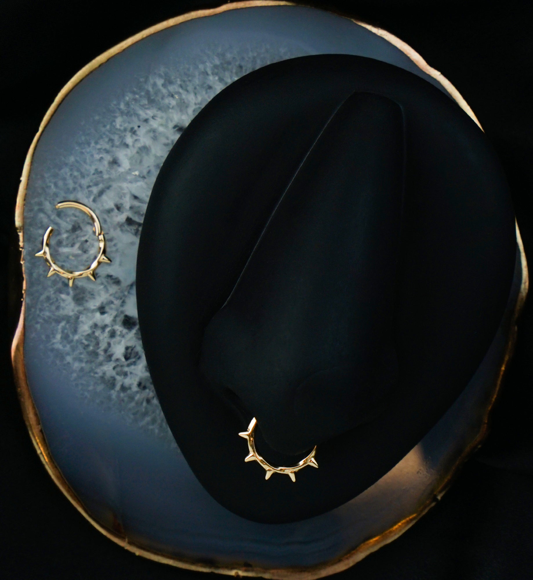 14kt Gold Barbed Hinged Segment Ring