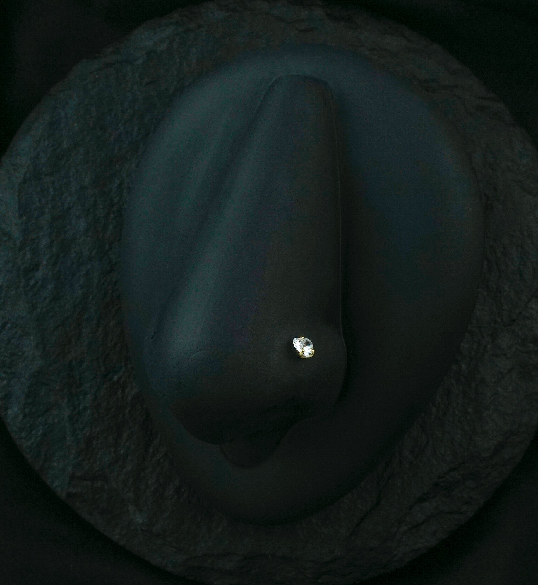 14kt Gold Clear Heart CZ L Bend Nose Ring