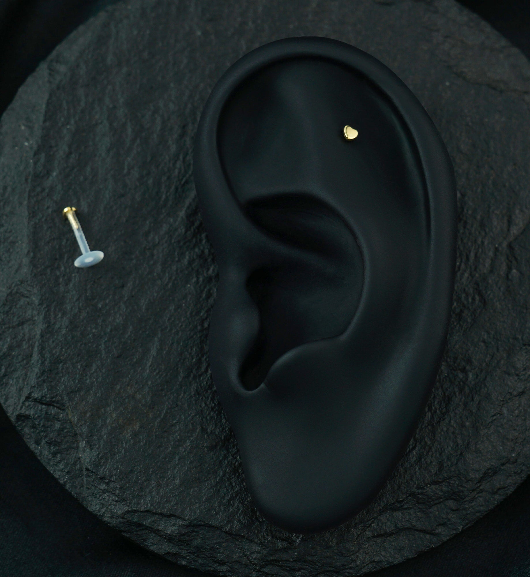 14kt Gold Heart Bioflex Labret Post