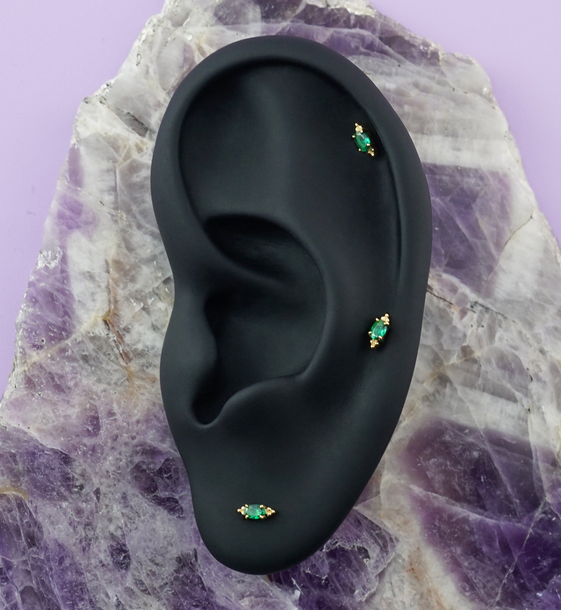 14kt Gold Heirloom Emerald CZ Threadless Top
