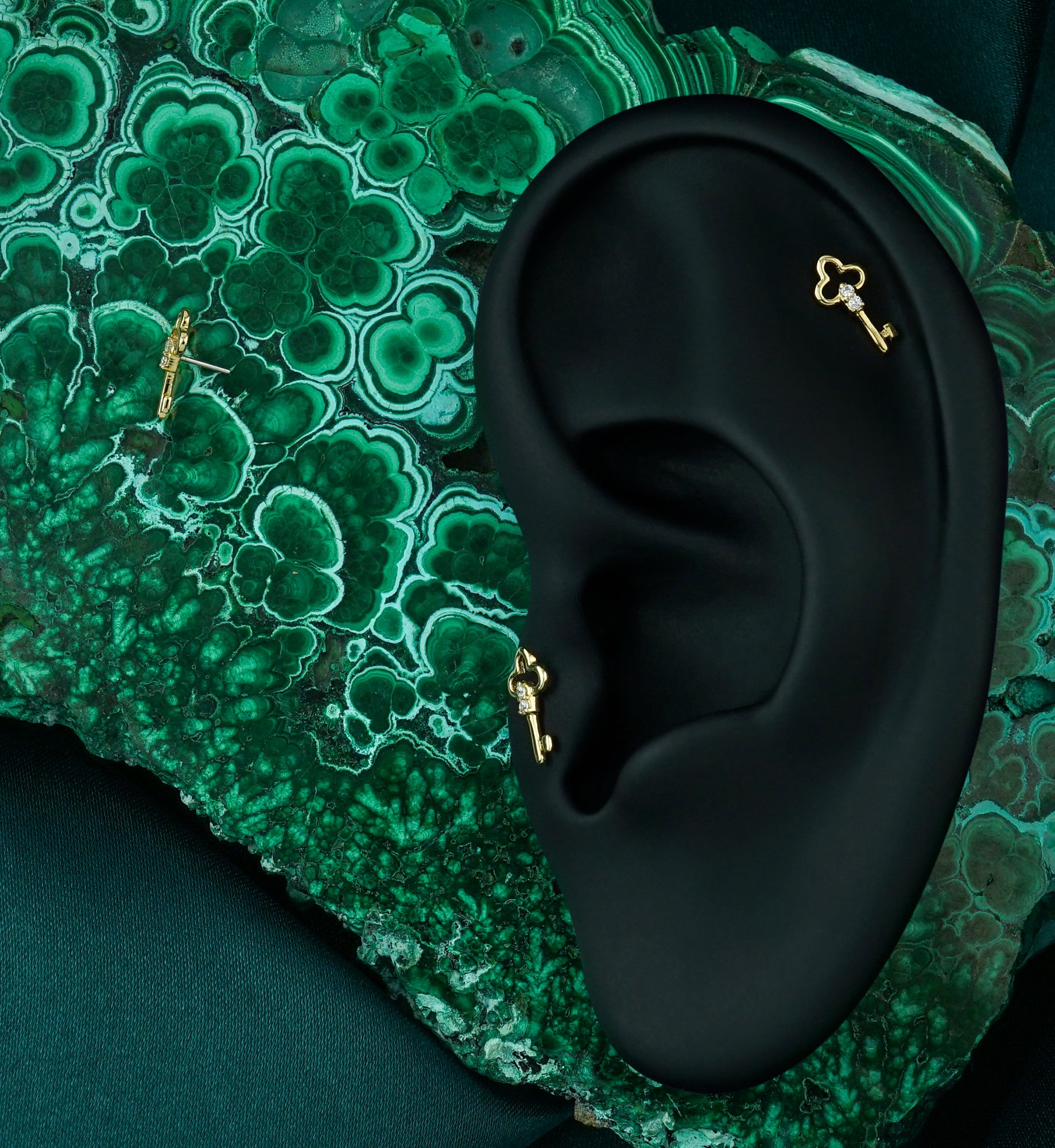 14kt Gold Key Clear CZ Threadless Top