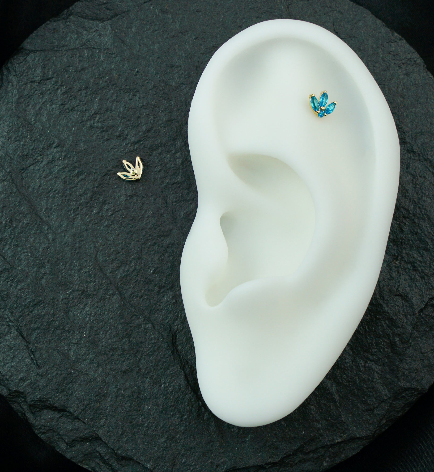 14kt Gold Tri Sepal Blue Topaz CZ Threadless Top