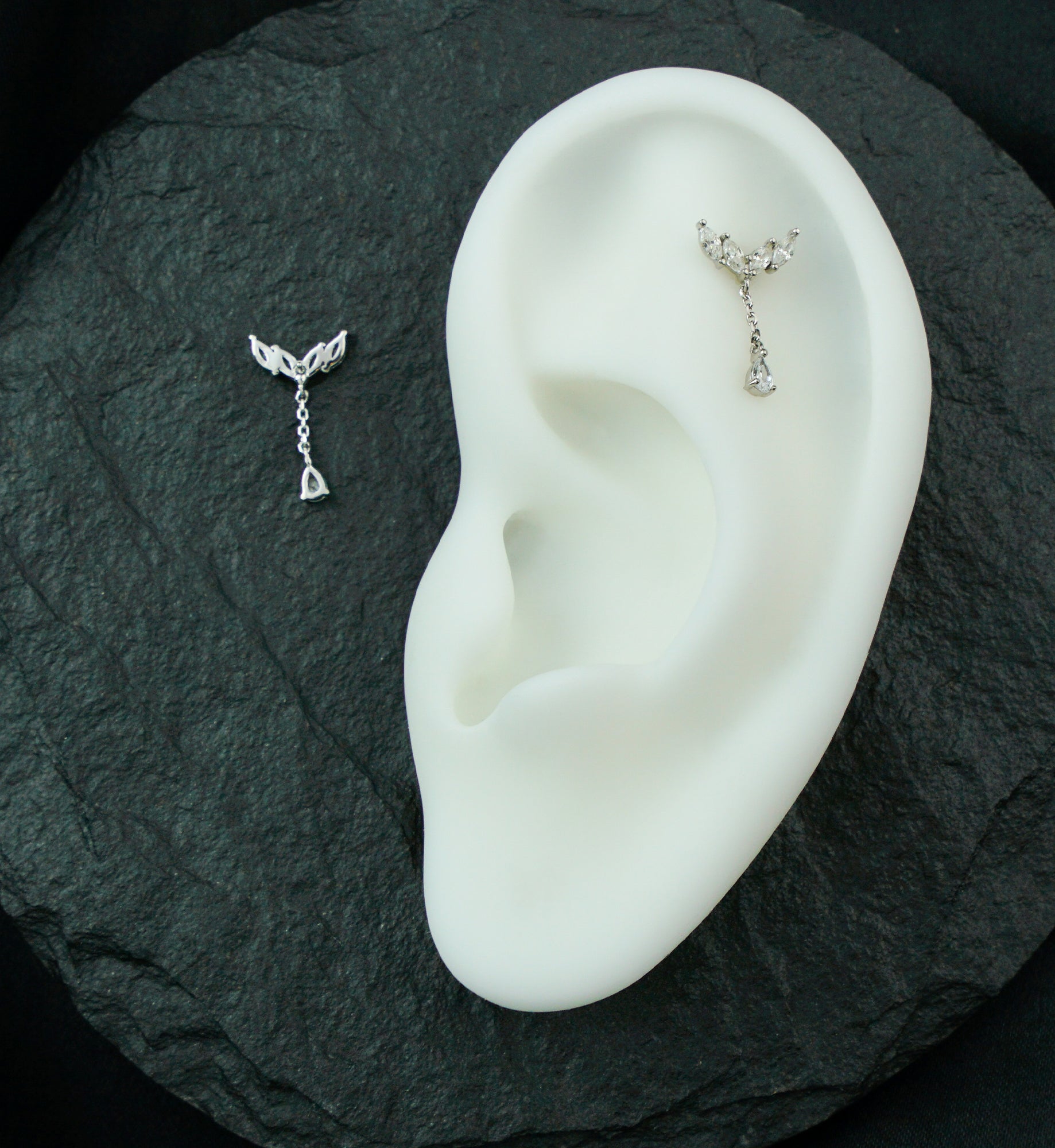 14kt White Gold Arrow Marquise Clear CZ Dangle Threadless Top