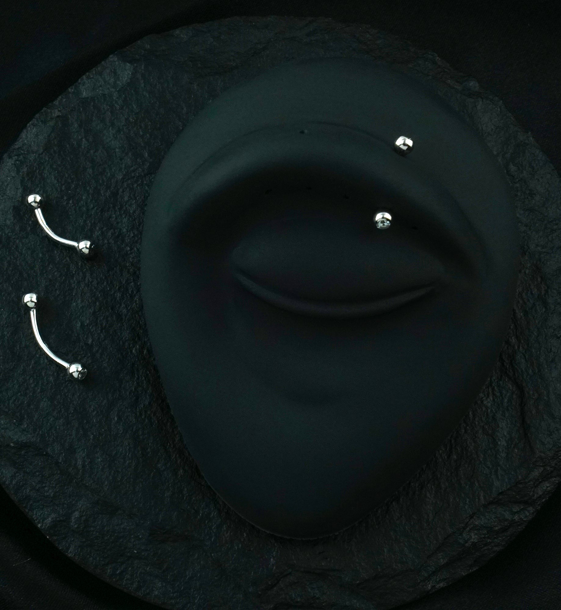 14kt White Gold Clear CZ Curved Barbell