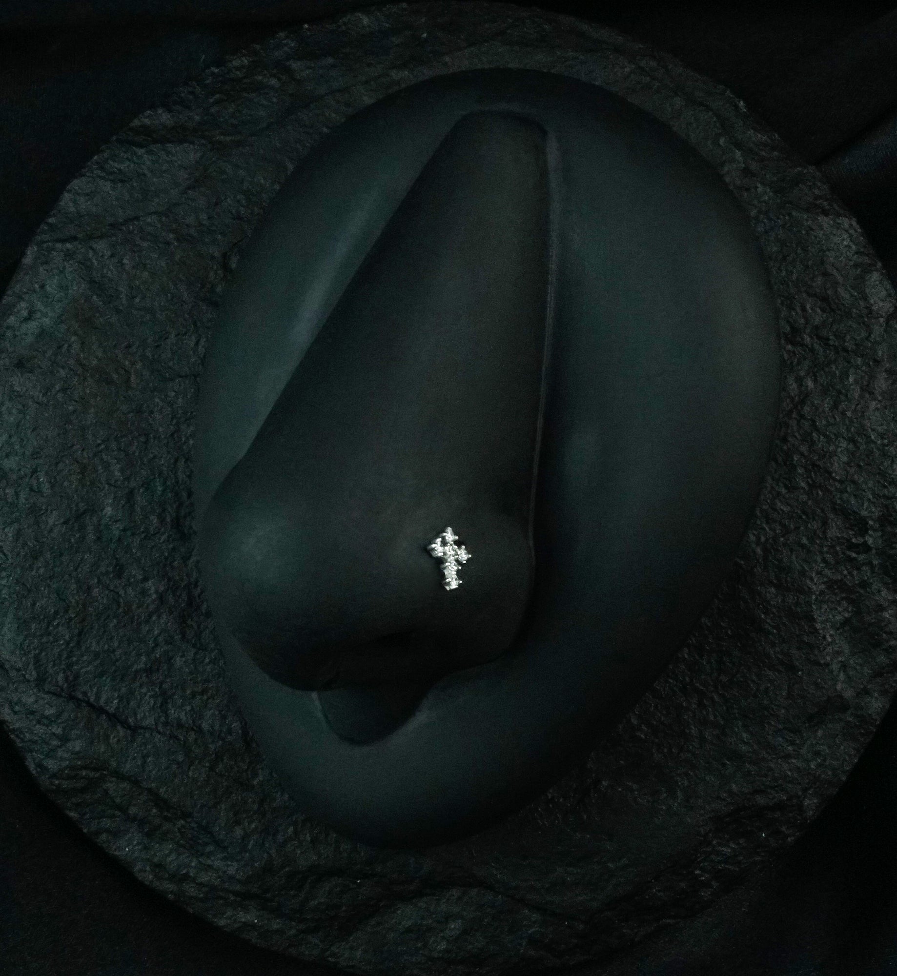 14kt White Gold Cross Clear CZ L Bend Nose Ring