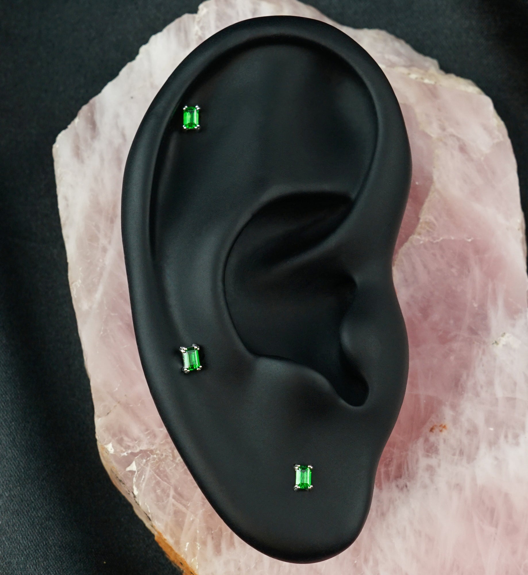 14kt White Gold Mini Rectangle Emerald CZ Threadless Top