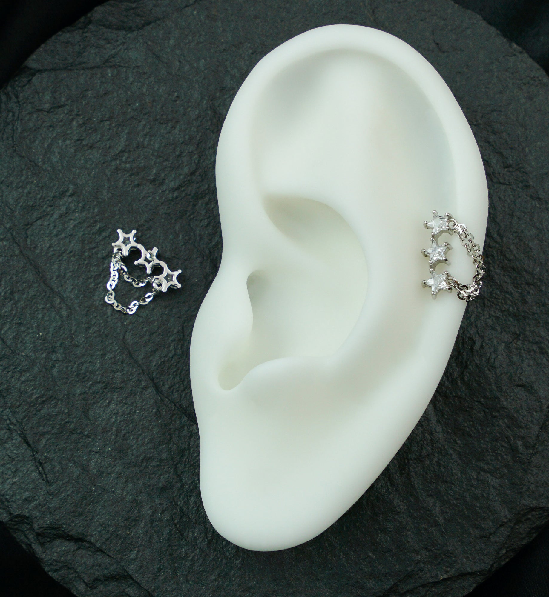 14kt White Gold Triple Star Clear CZ Dual Dangle Chain Threadless Top