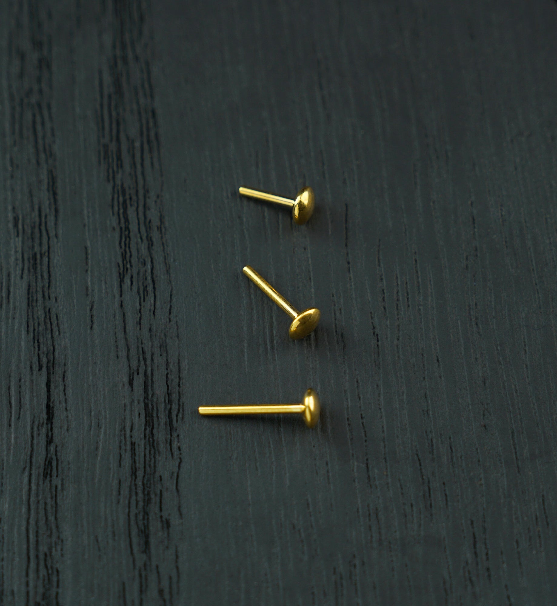 24kt Gold PVD Convex Disk Titanium Threadless Labret Post