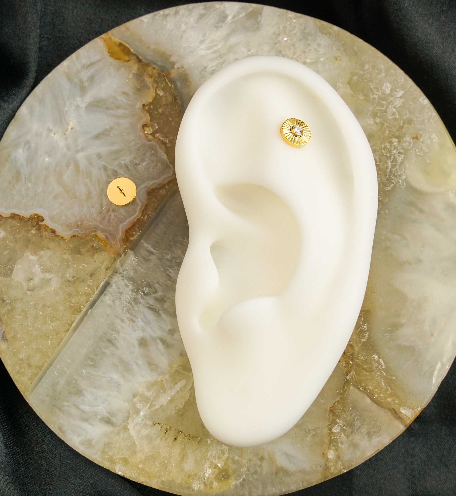 24kt Gold PVD Corrugated Disk Clear CZ Threadless Titanium Top