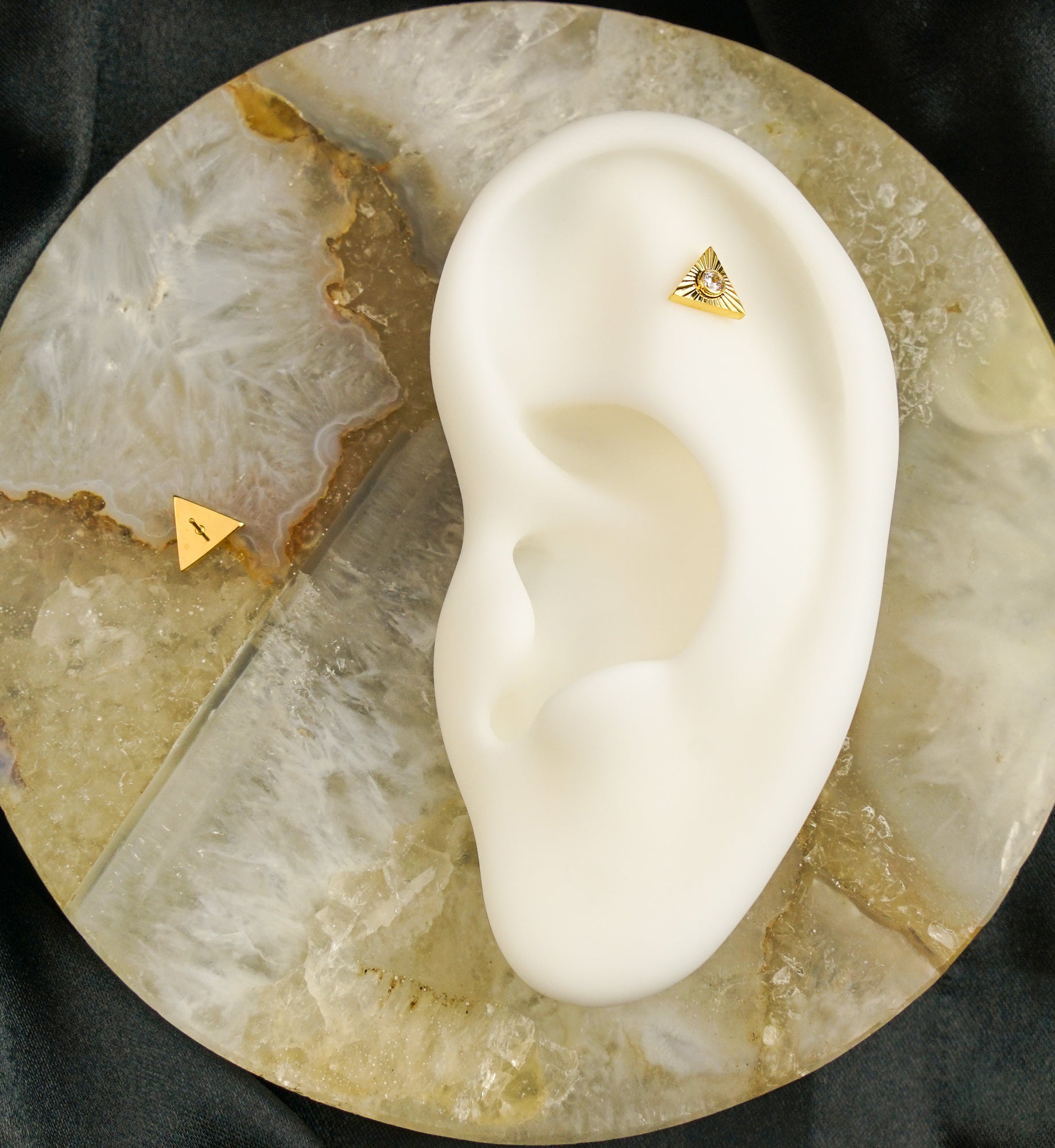 24kt Gold PVD Corrugated Triangle Clear CZ Threadless Titanium Top