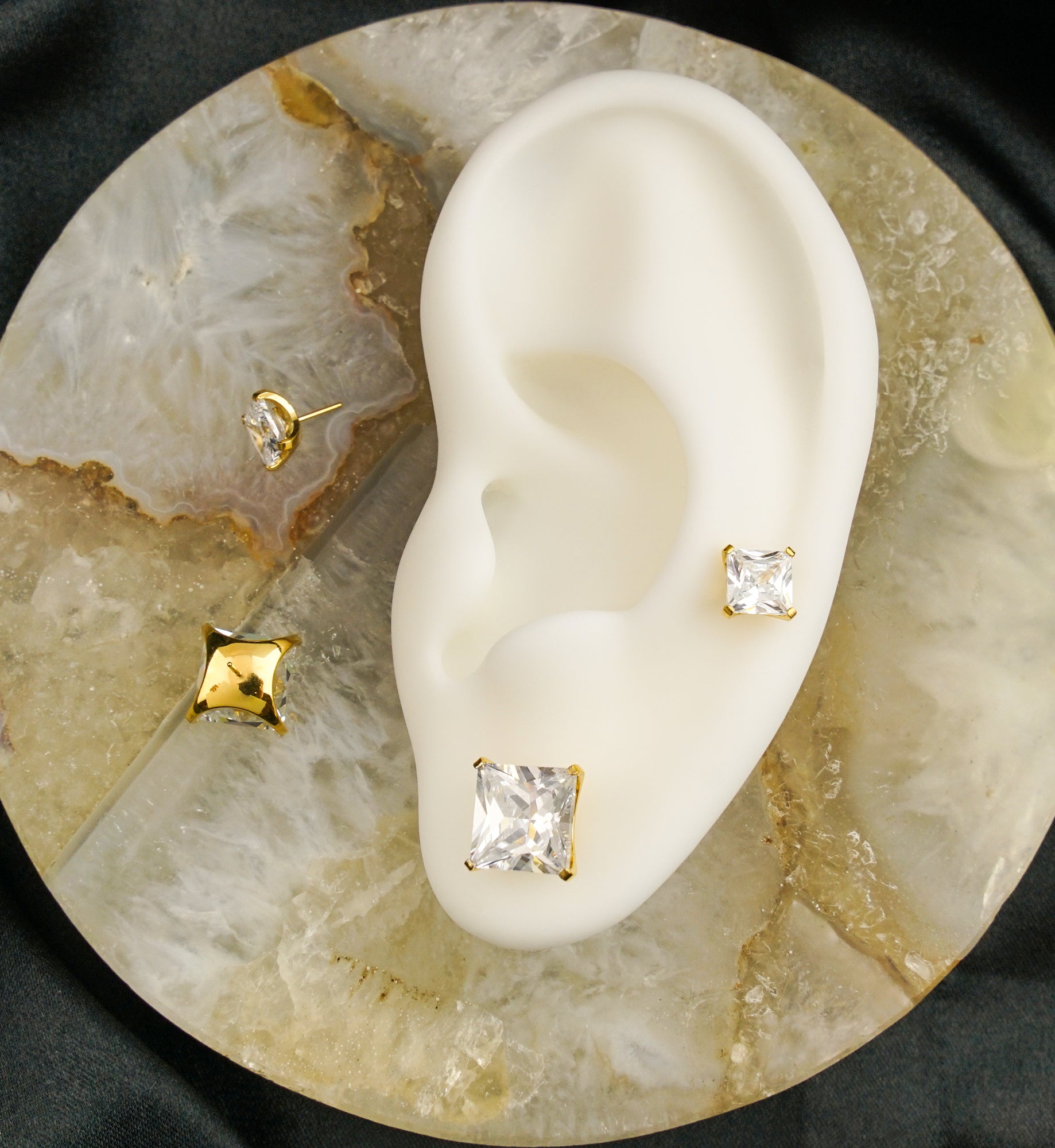 24kt Gold PVD Princess Clear CZ Flat Base Threadless Titanium Top