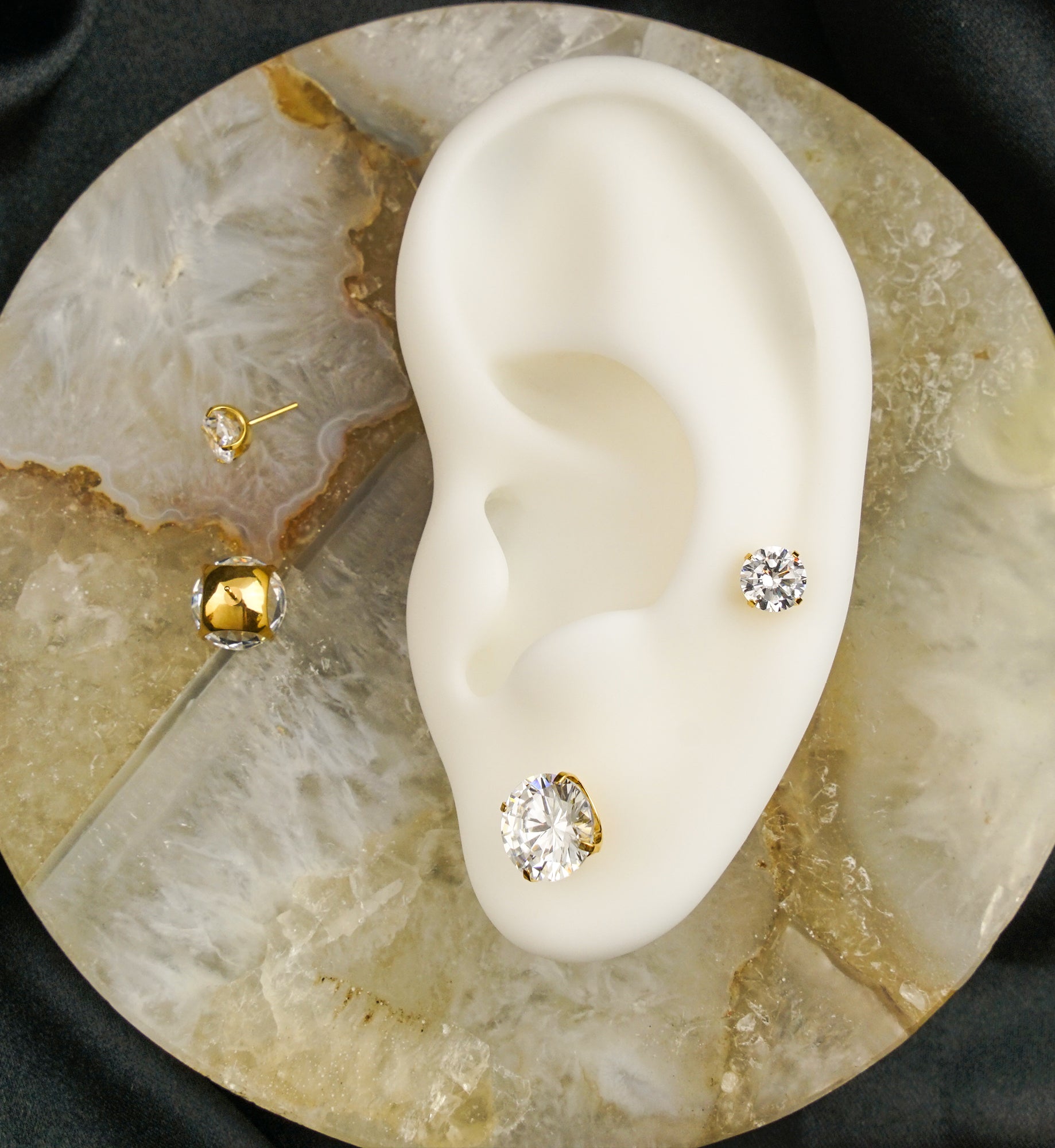 24kt Gold PVD Prong Clear CZ Flat Base Threadless Titanium Top