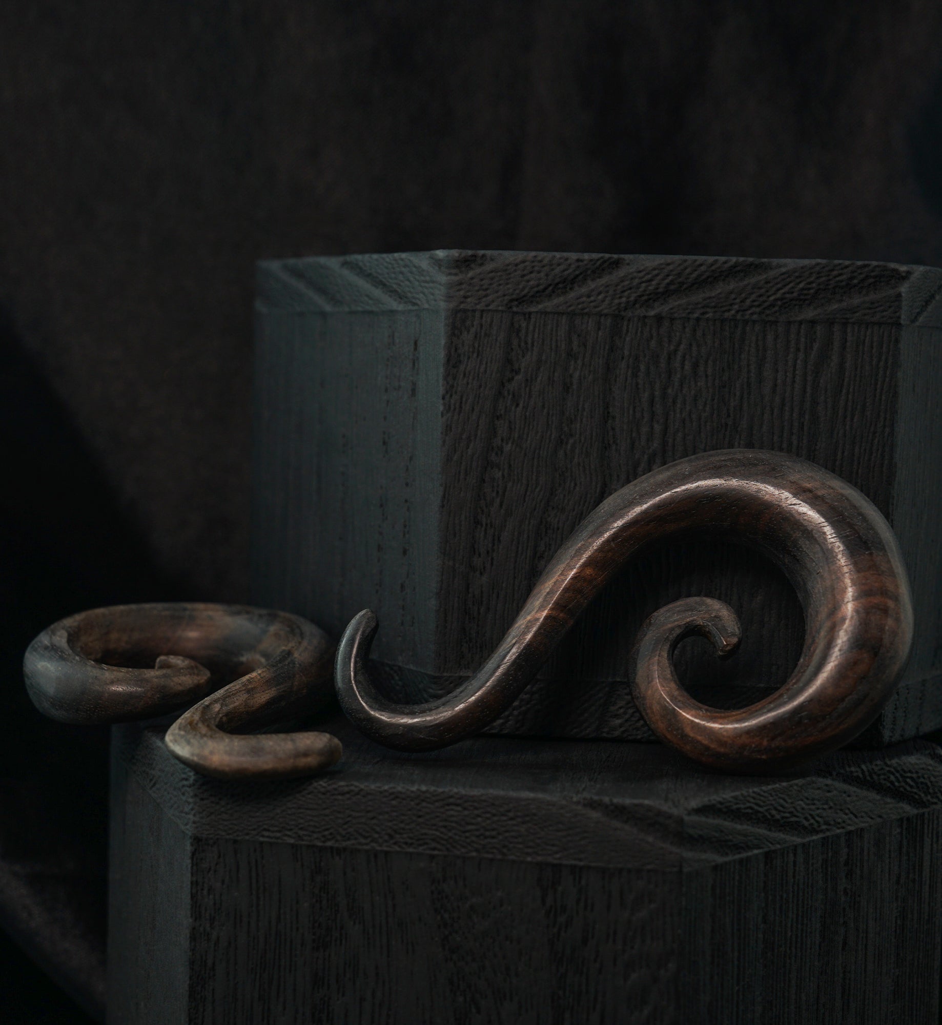 Areng Wood Tail Spirals