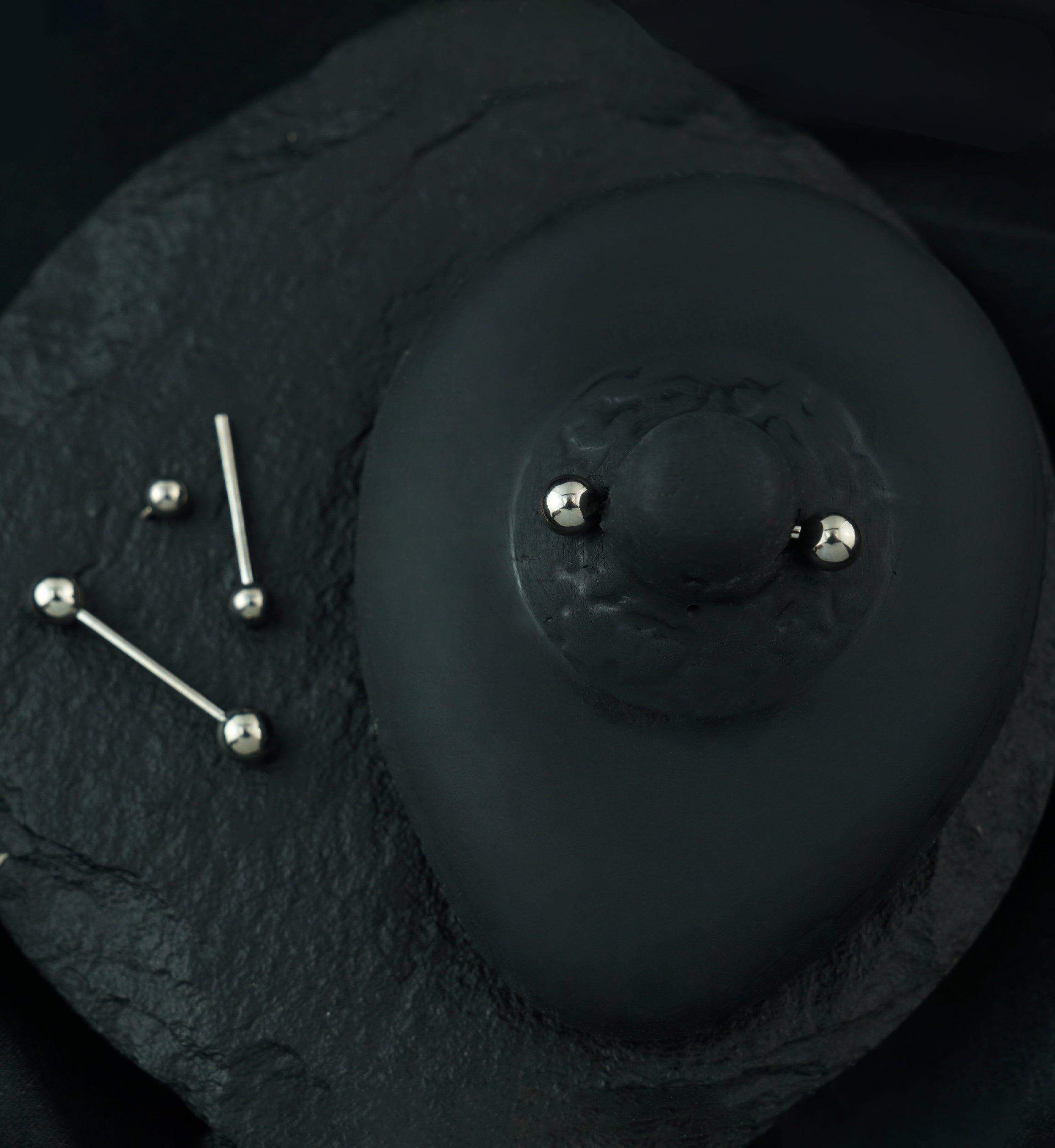 (16G - 14G) ASTM F-136 Titanium Internally Threaded Barbell