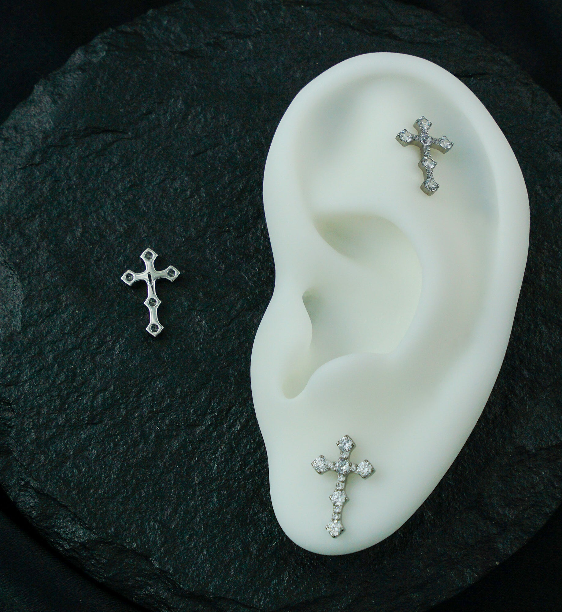 Baroque Cross Clear CZ Titanium Threadless Top