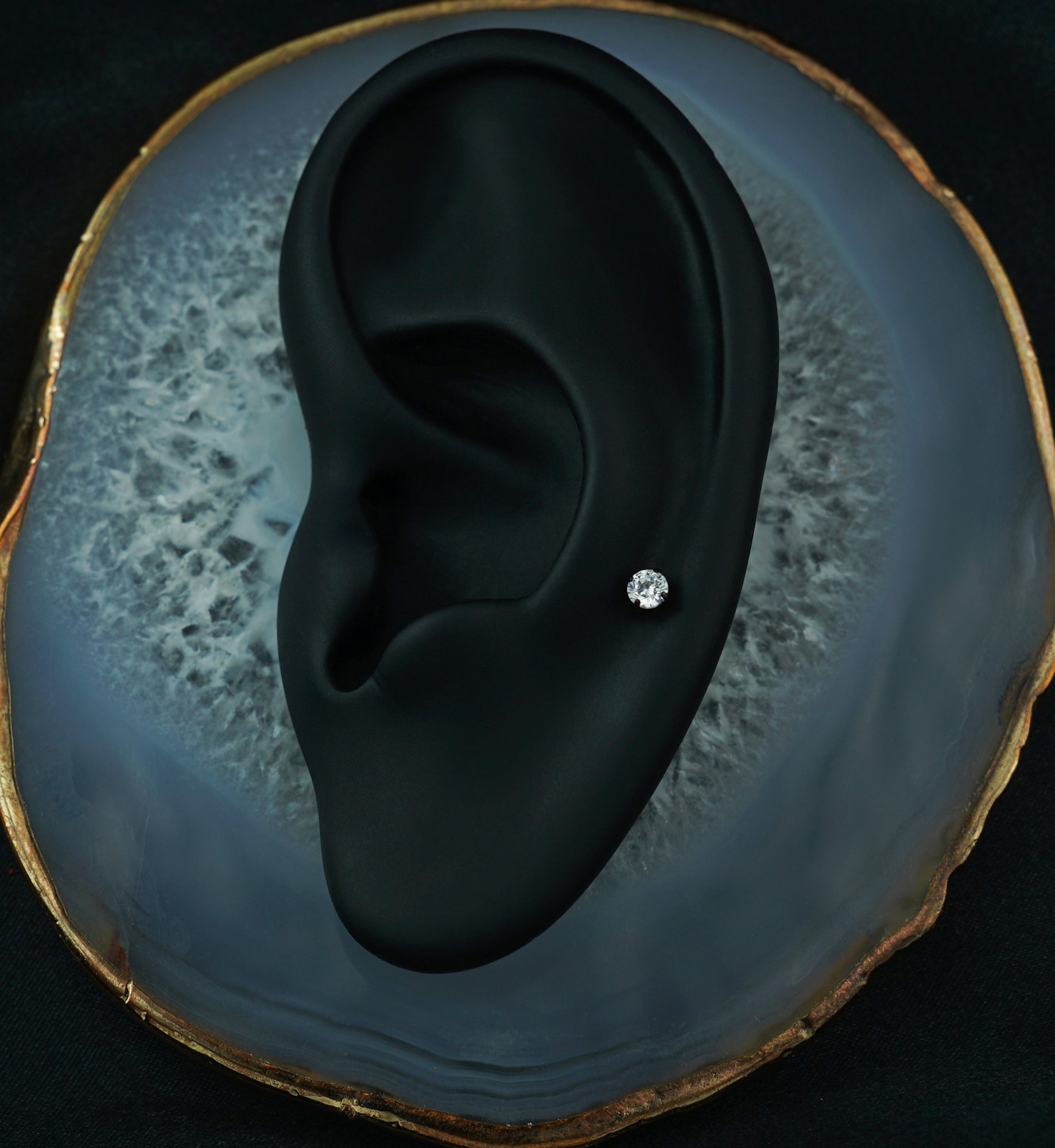 Black CZ Prong Titanium Internally Threaded Labret