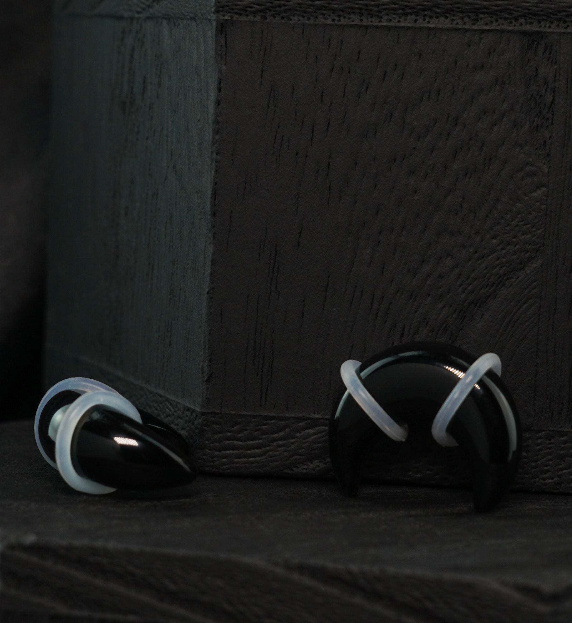 Black Obsidian Septum Pincher