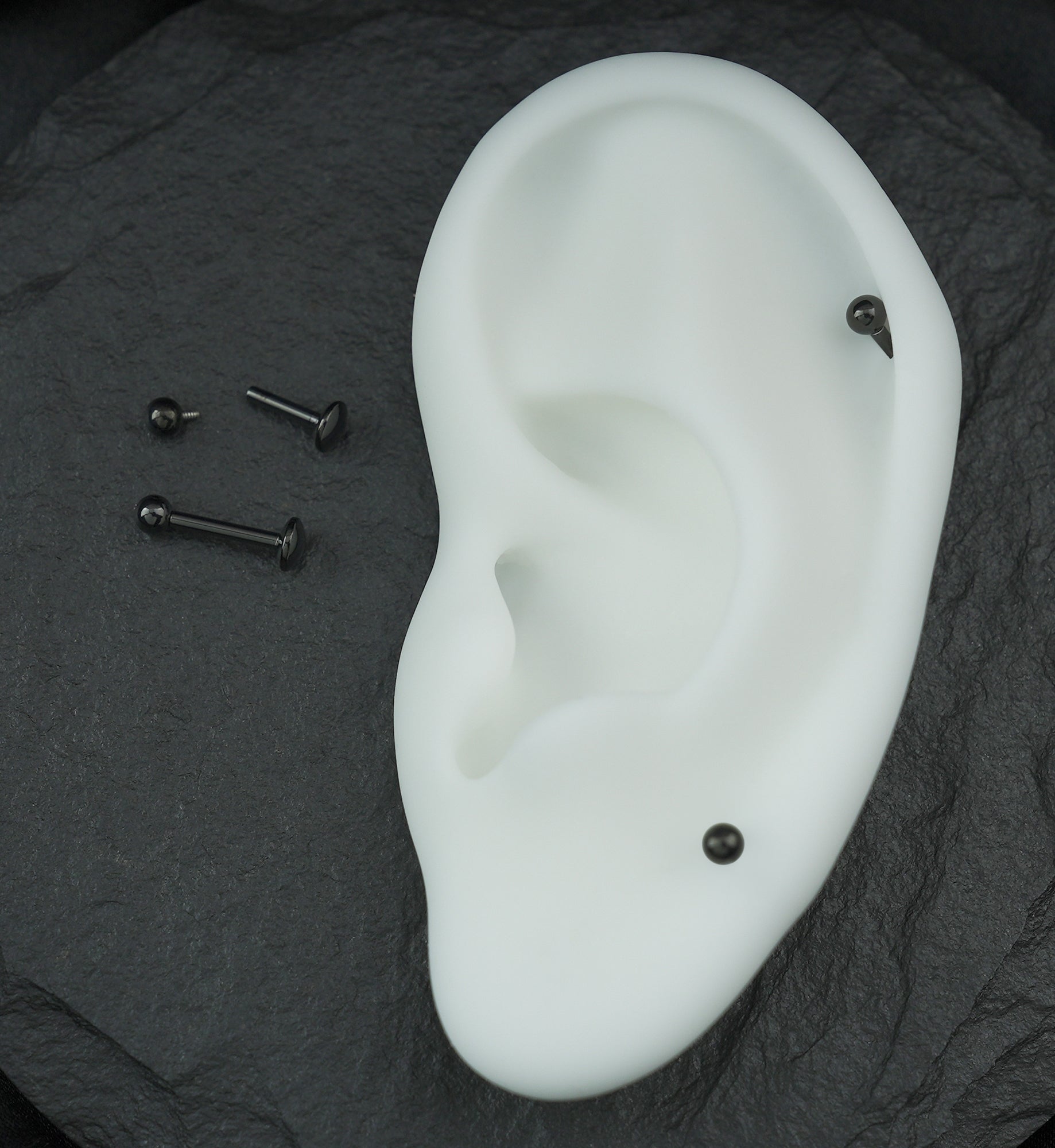 Black PVD Ball Top Internally Threaded Titanium Convex Disk Labret