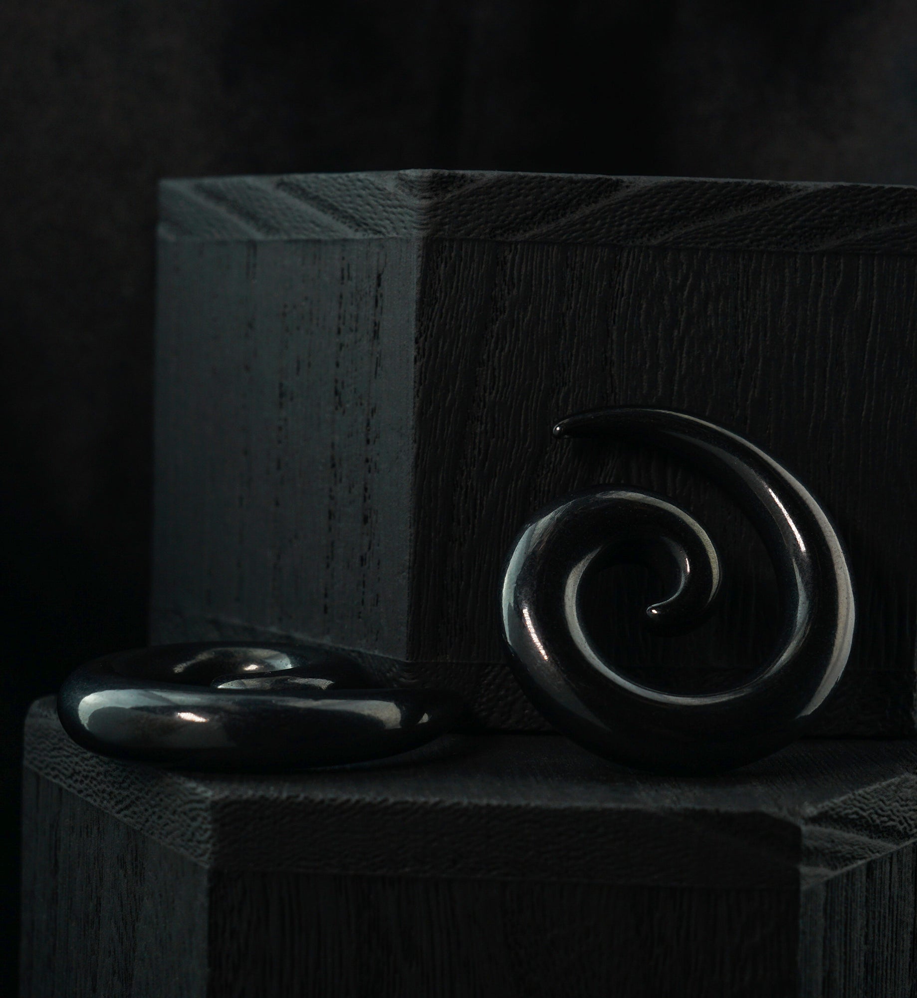 Black PVD Steel Spirals
