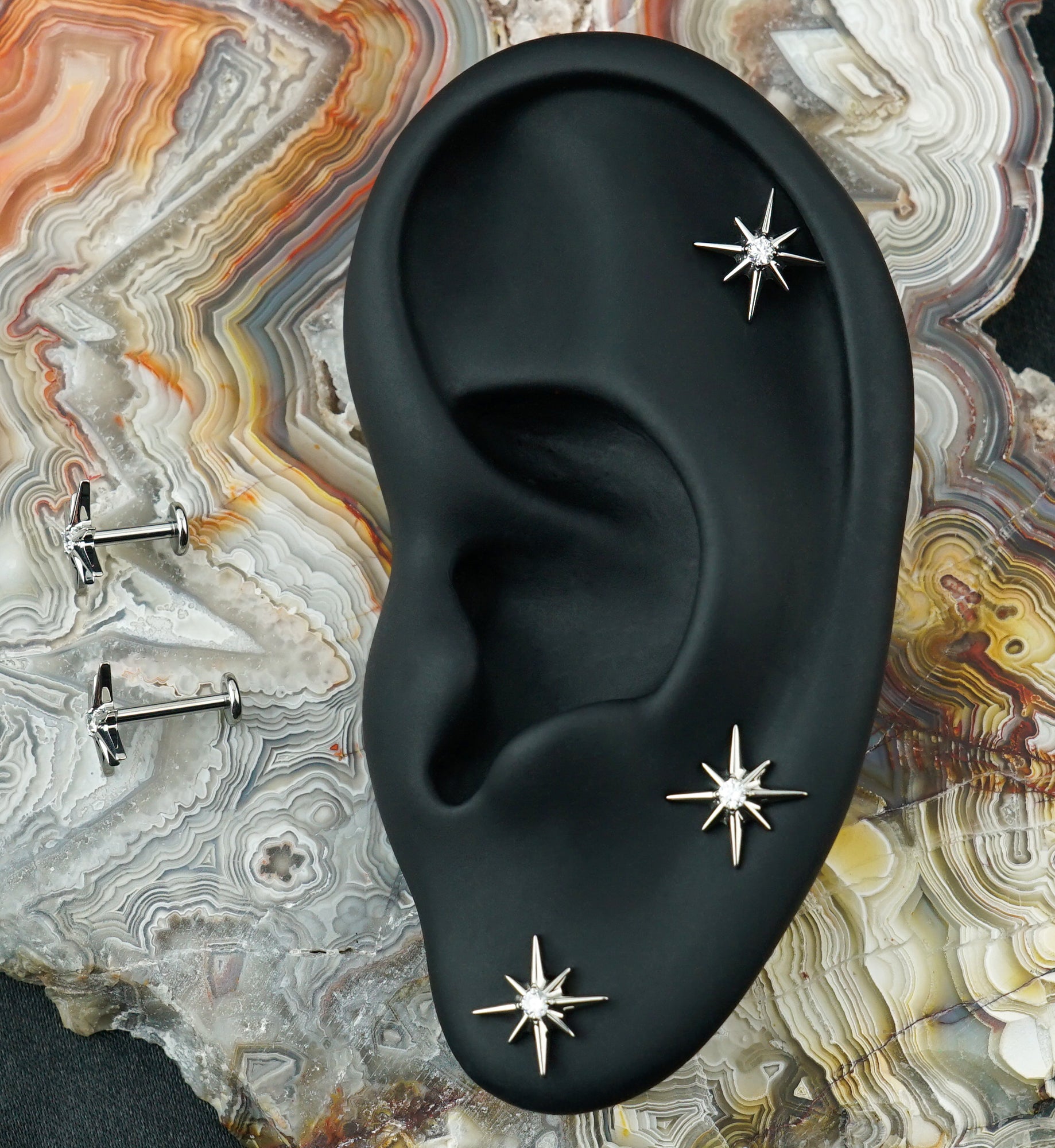 Cardinal Points CZ Titanium Internally Threaded Labret