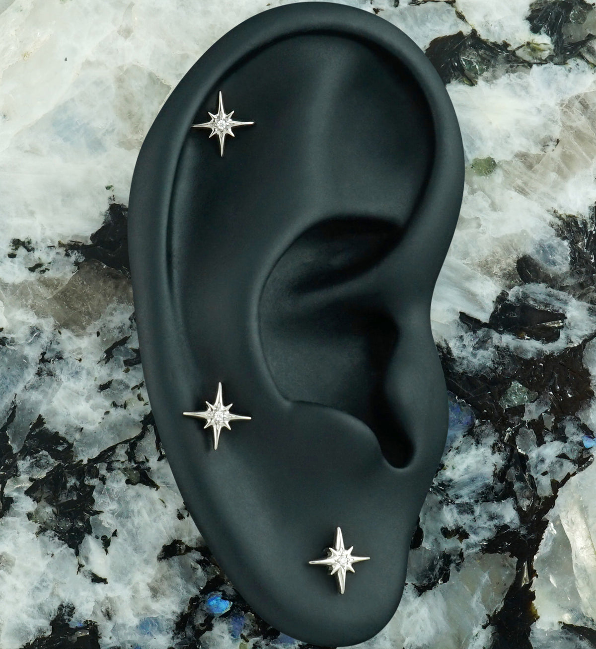 Cardinal Points CZ Titanium Threadless Labret