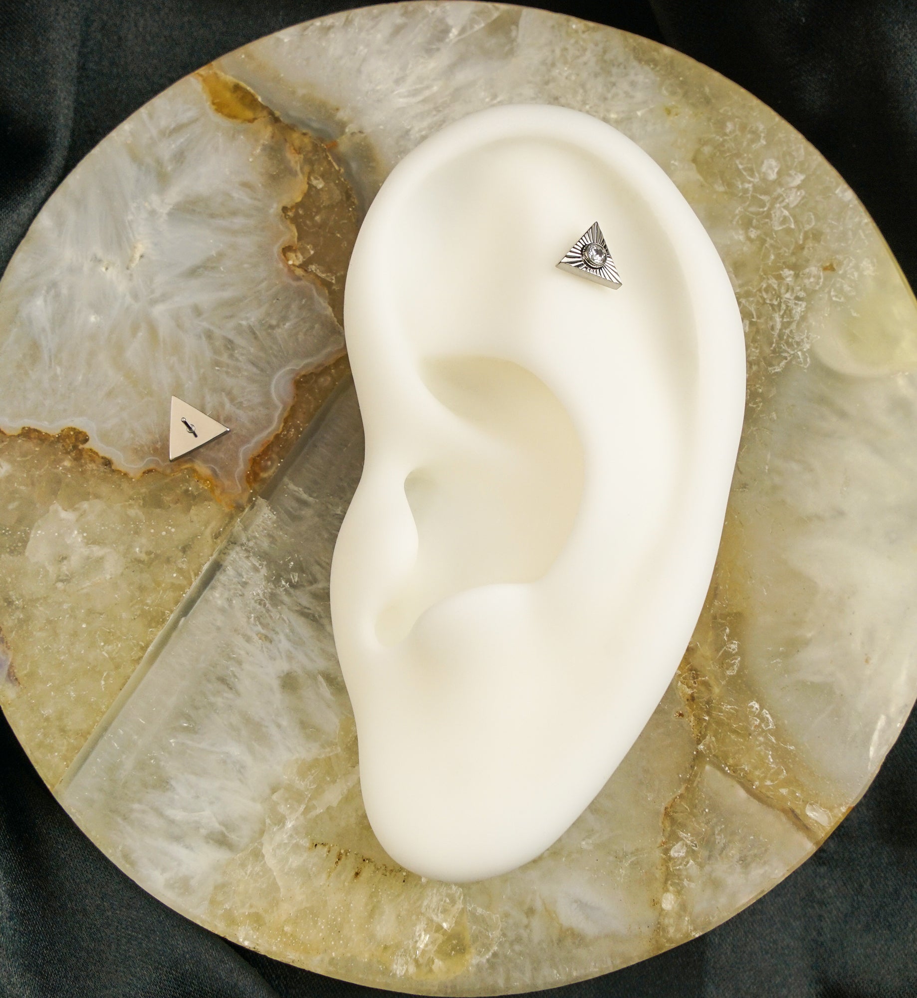 Corrugated Triangle Clear CZ Threadless Titanium Top