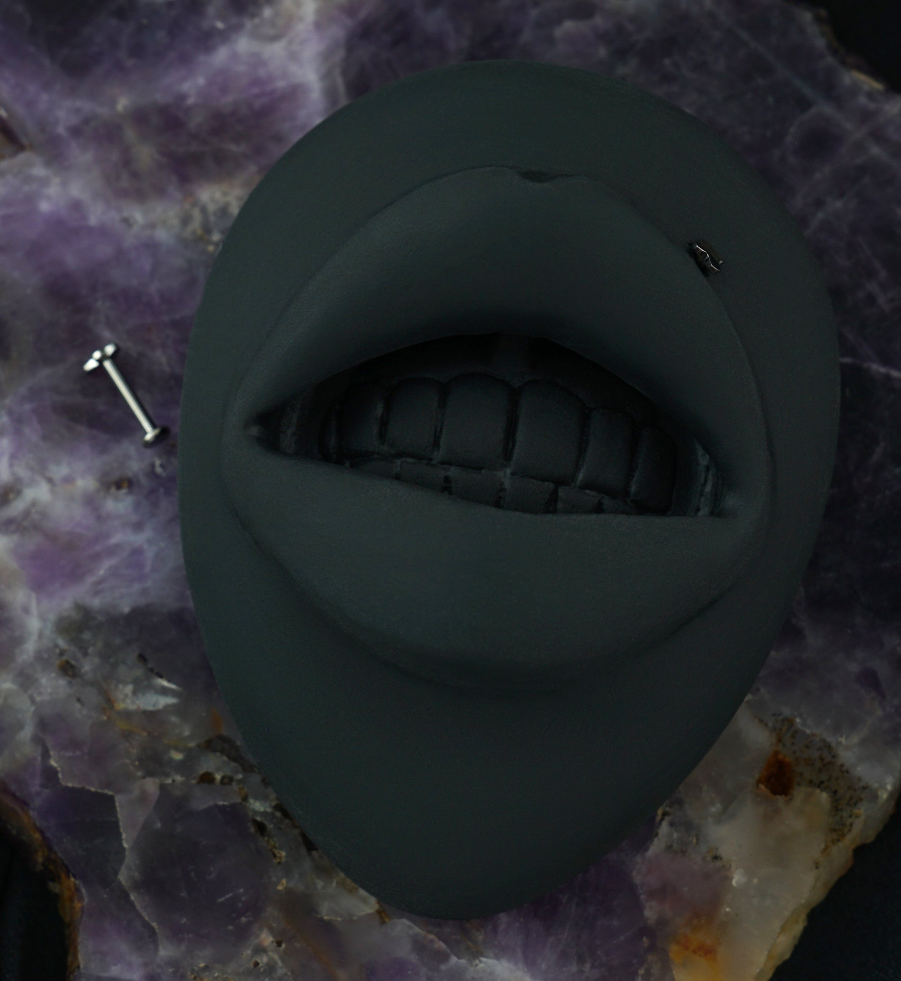 Cross Titanium Labret