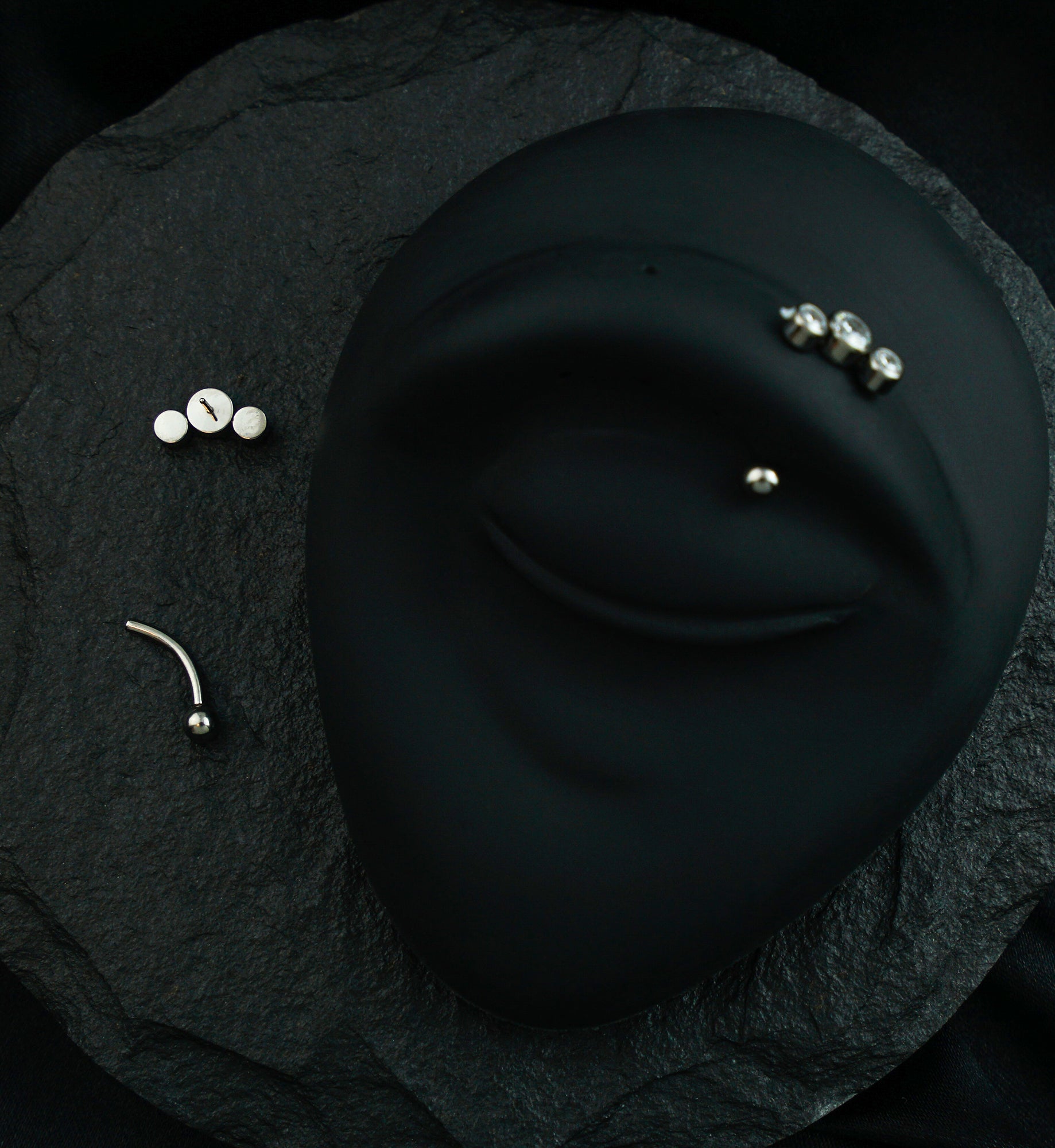 Curve Triple Clear CZ Threadless Titanium Curved Barbell