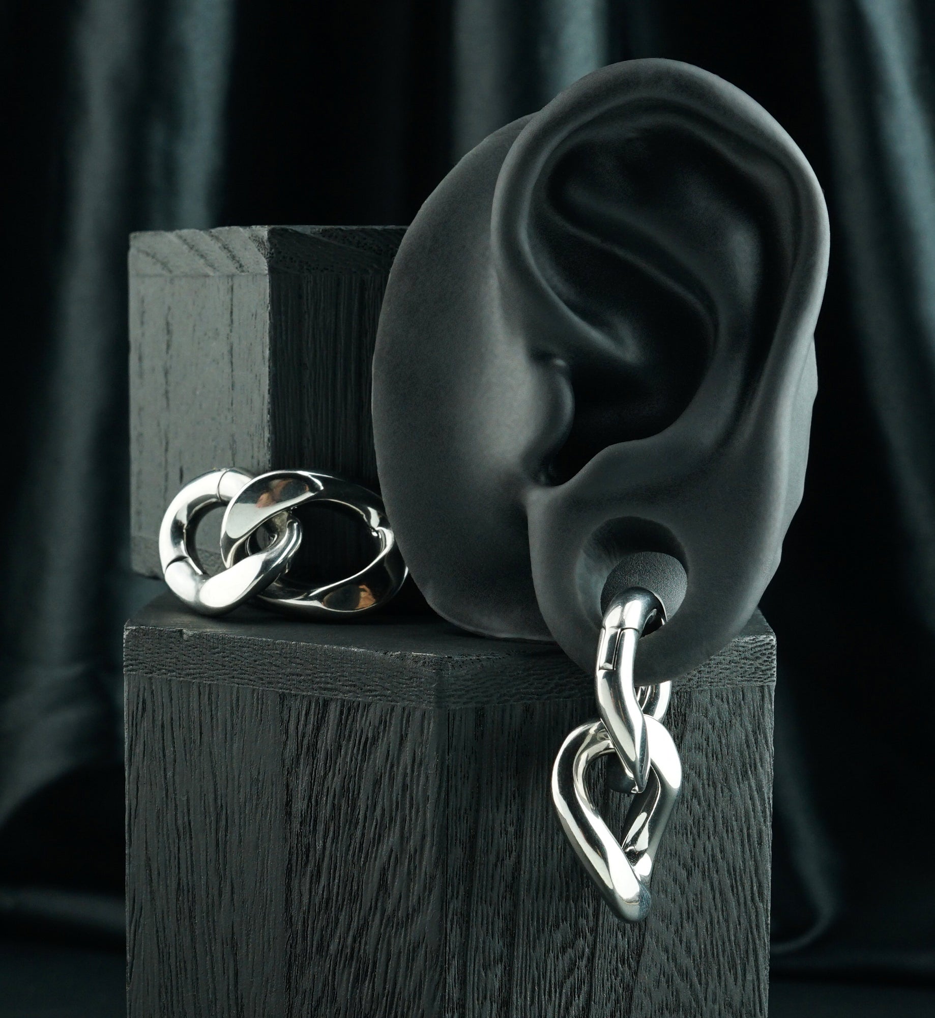 Double Chain Link Hinged Ear Weights