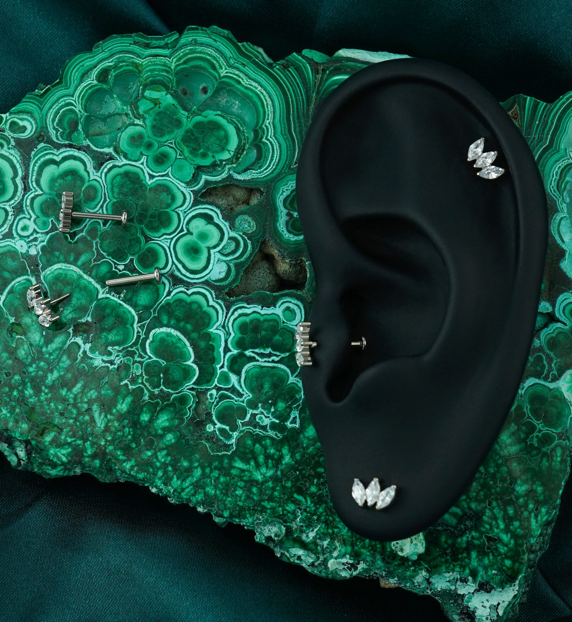 Empress Clear CZ Threadless Titanium Flat Disk Labret