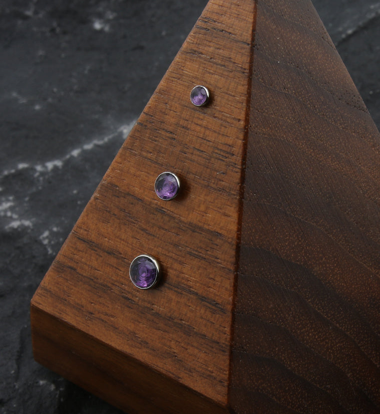 Faceted Amethyst Stone Titanium Threadless Top