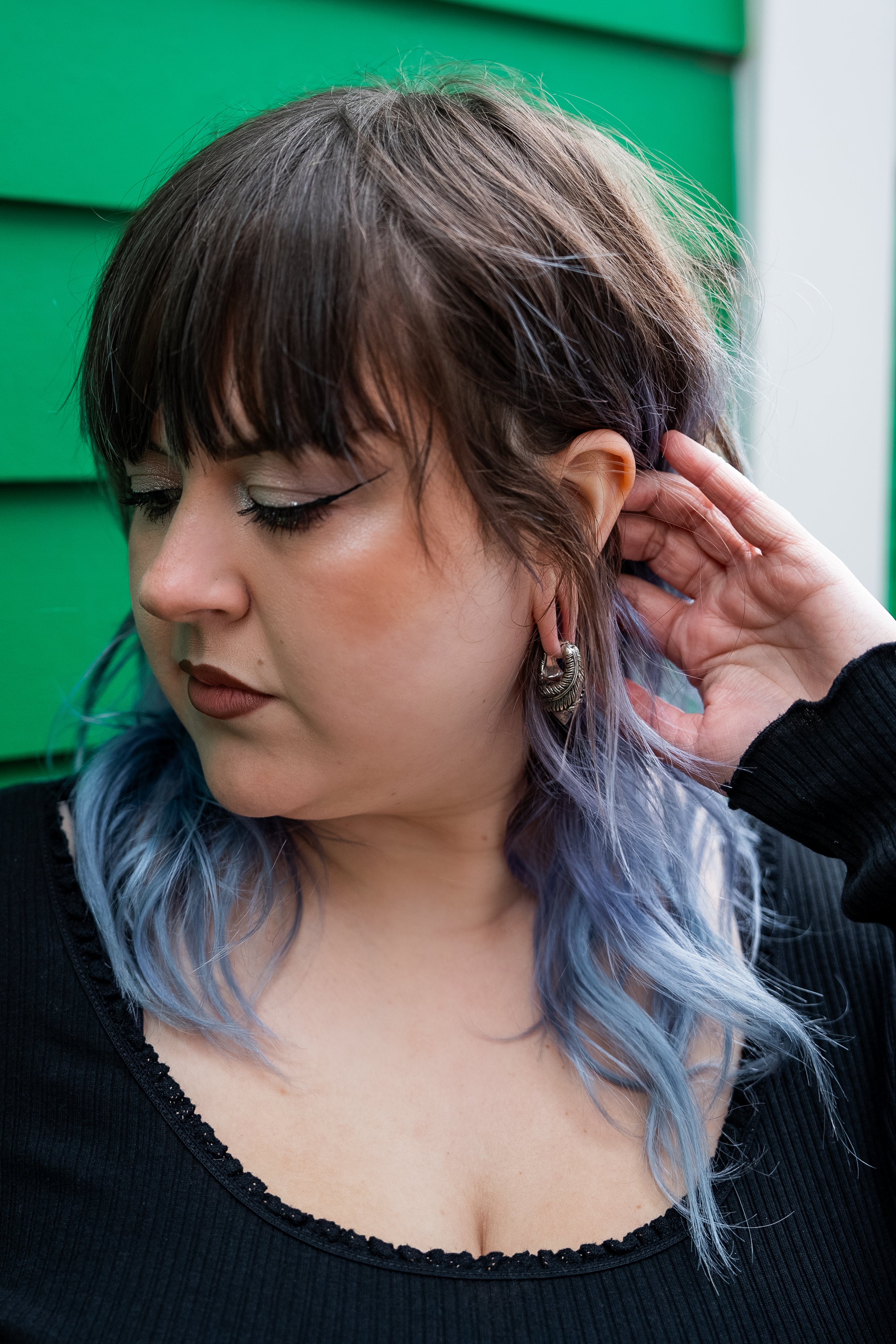 Feathered White Brass Hinged Ear Weights