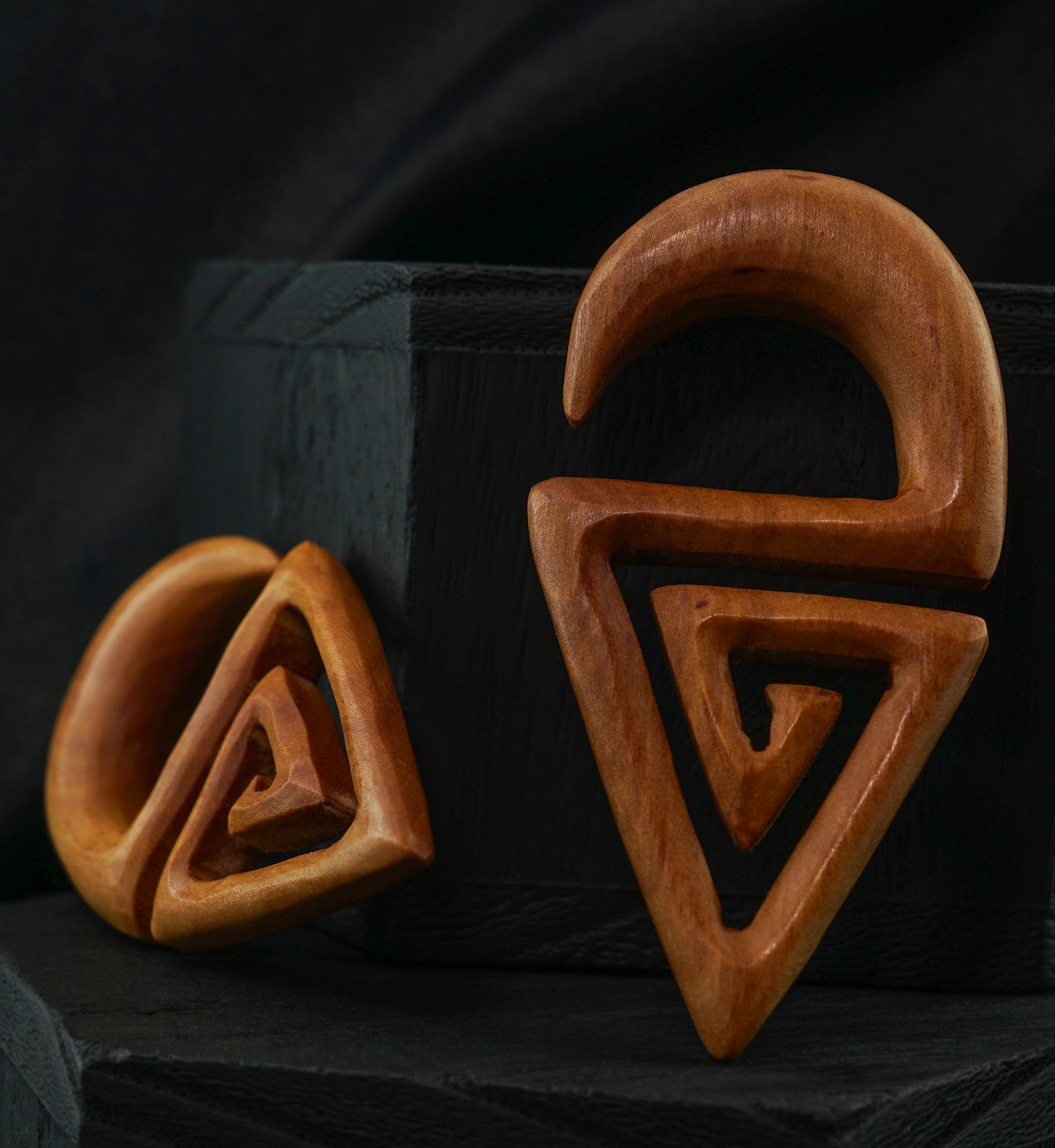 Fling Wooden Spiral Hangers