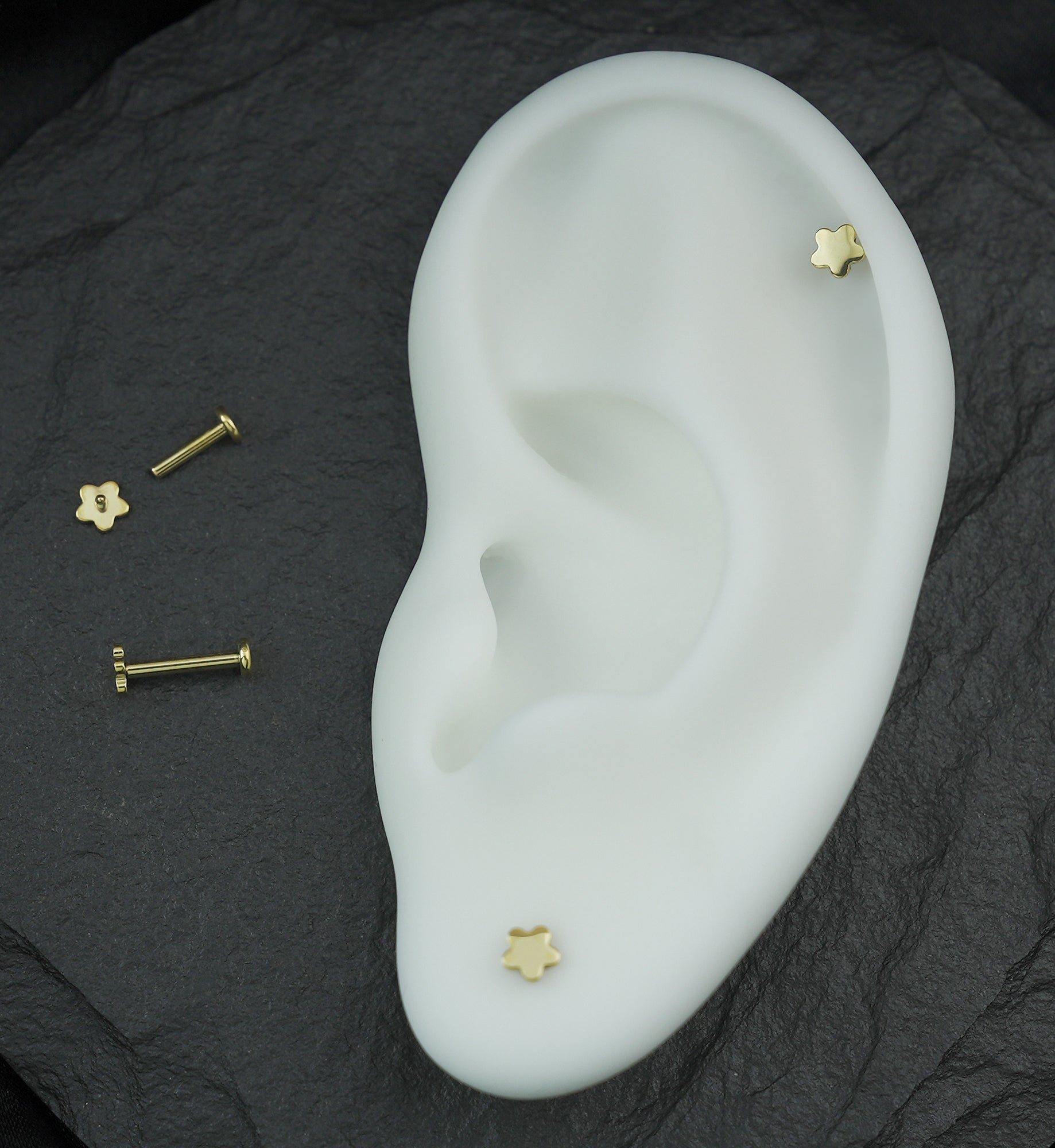 Gold PVD Bubble Flower Internally Threaded Titanium Labret