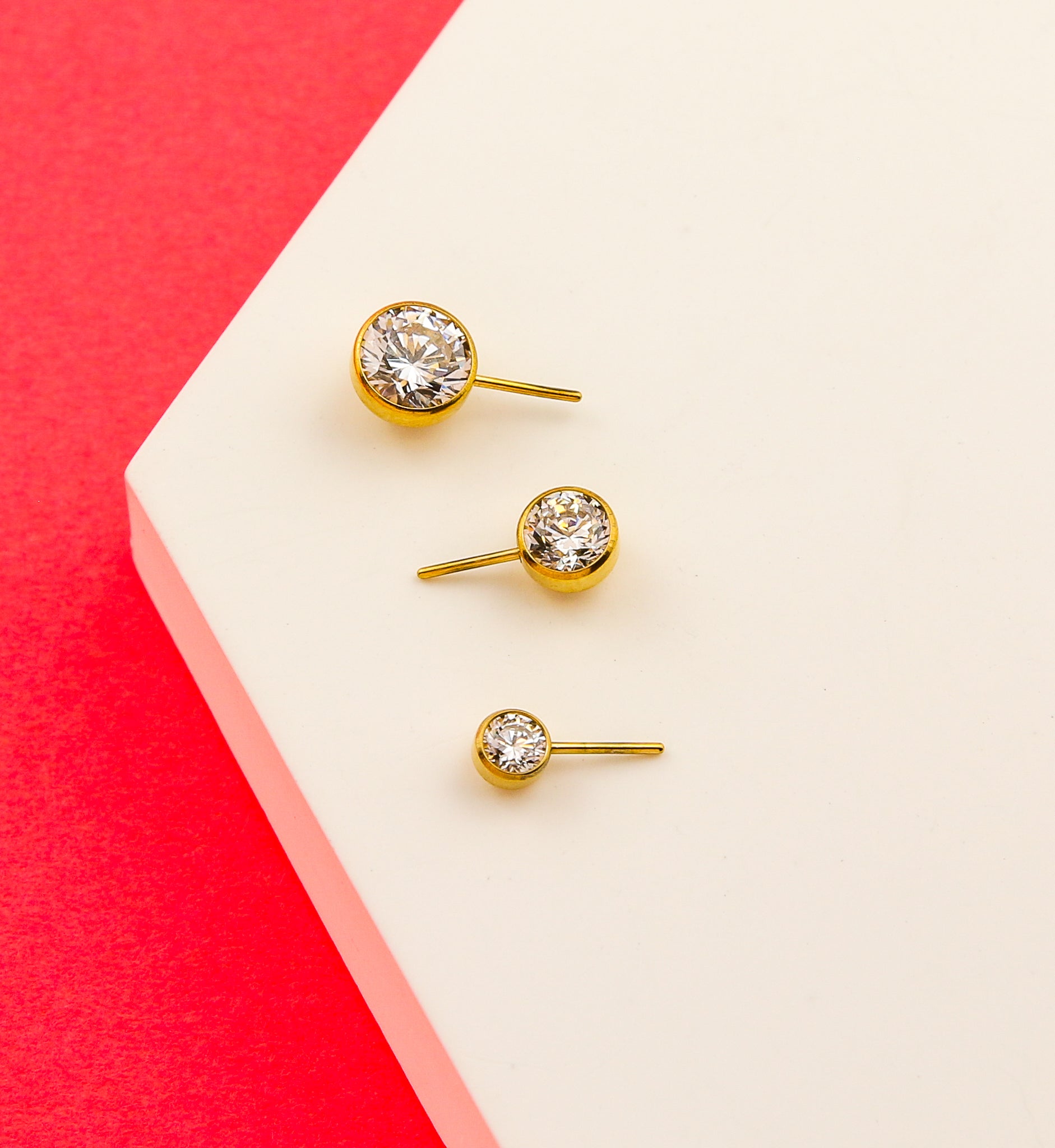 Gold PVD Forward Facing Bezel Clear CZ Titanium Threadless Top