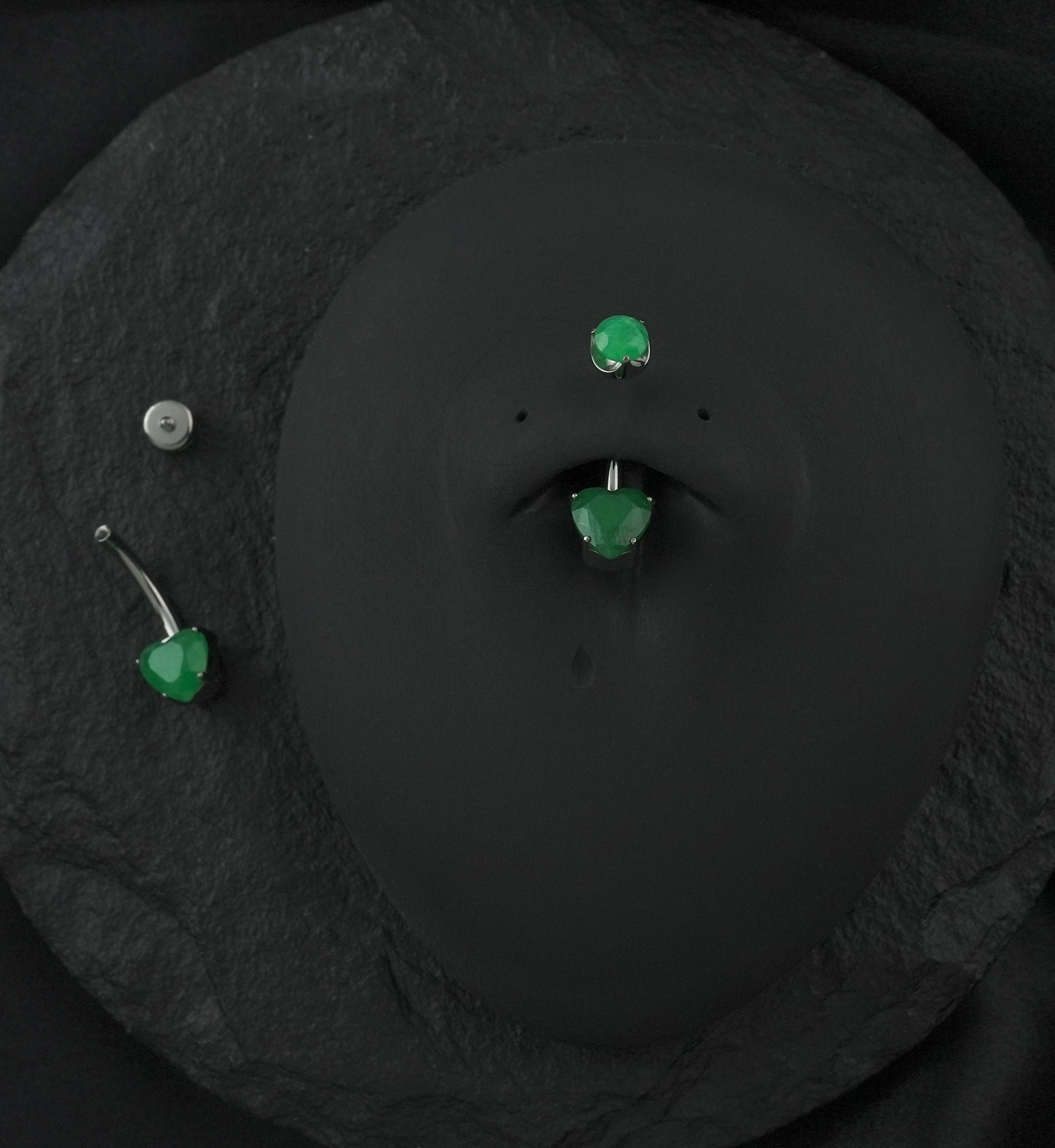 Green Onyx Stone Heart Internally Threaded Titanium Belly Button Ring