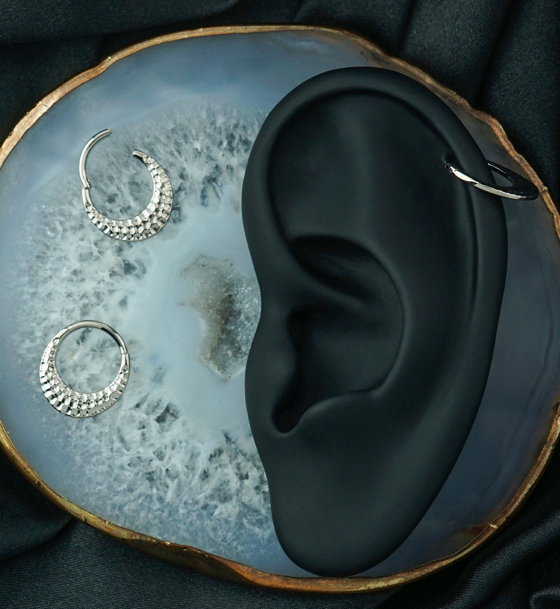 Hammered Hoop Titanium Hinged Segment Ring