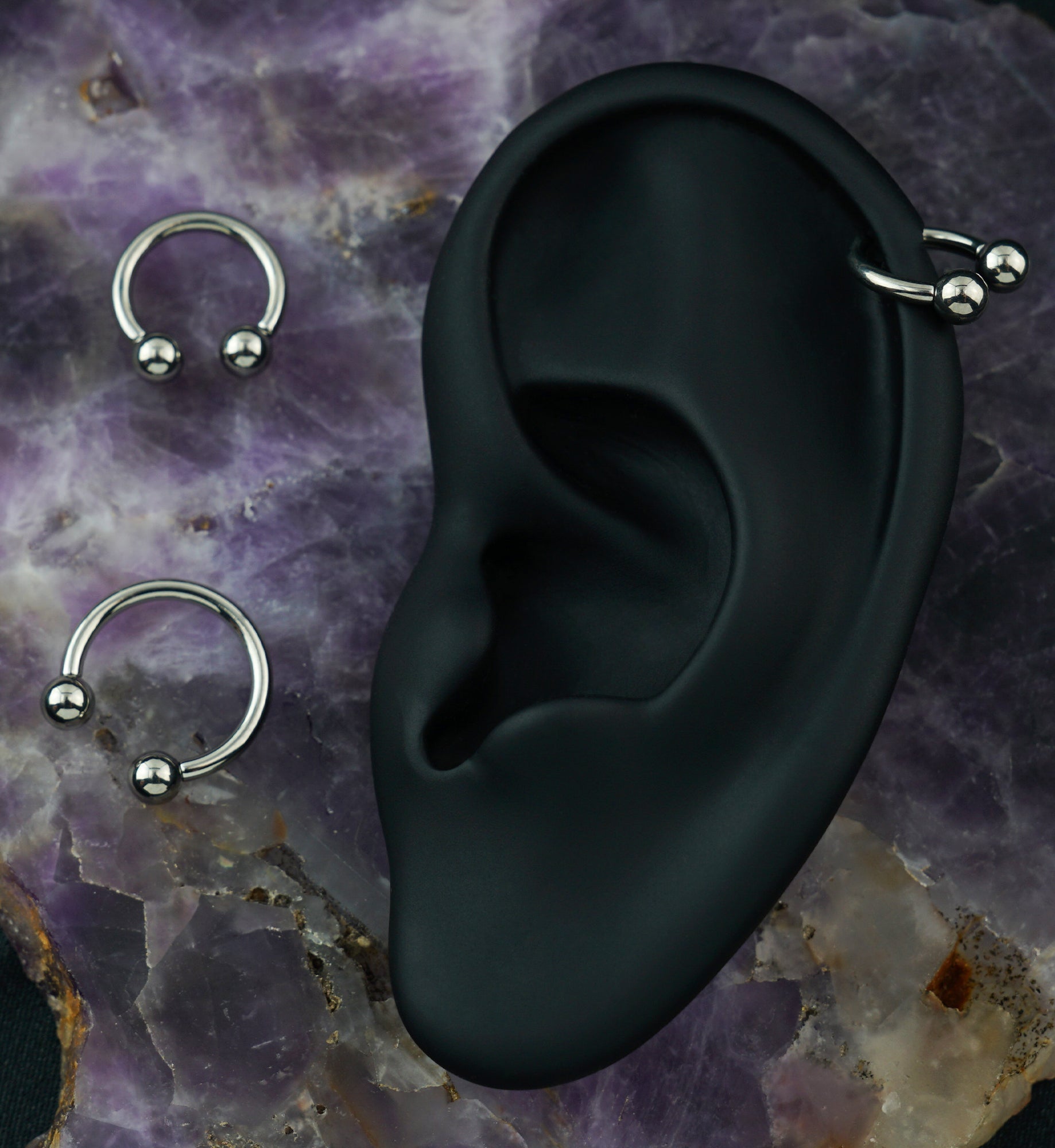 Internally Threaded Titanium Circular Barbell