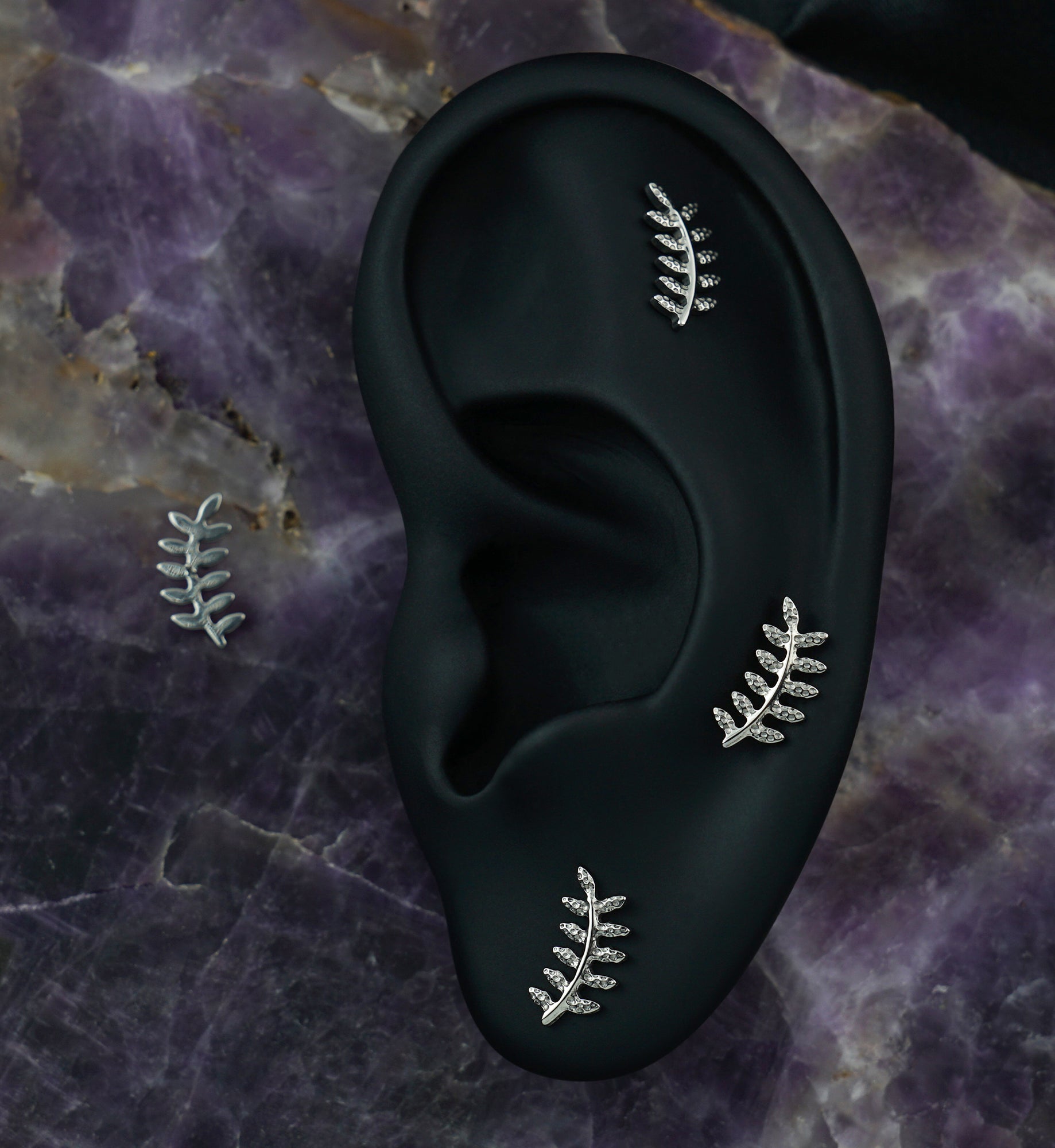 Long Leaf Titanium Threadless Top