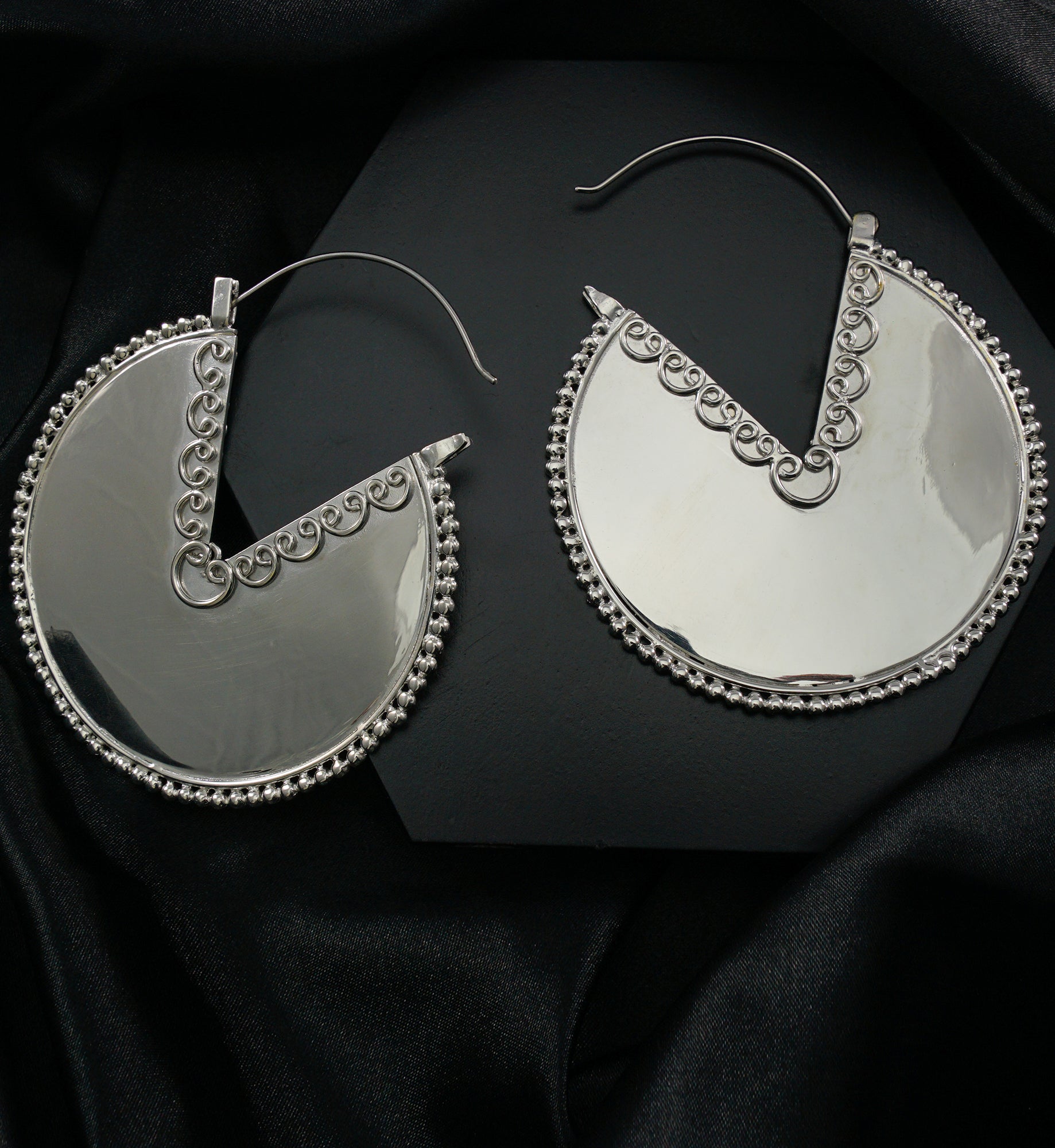 Palisade White Brass Earrings / Weights