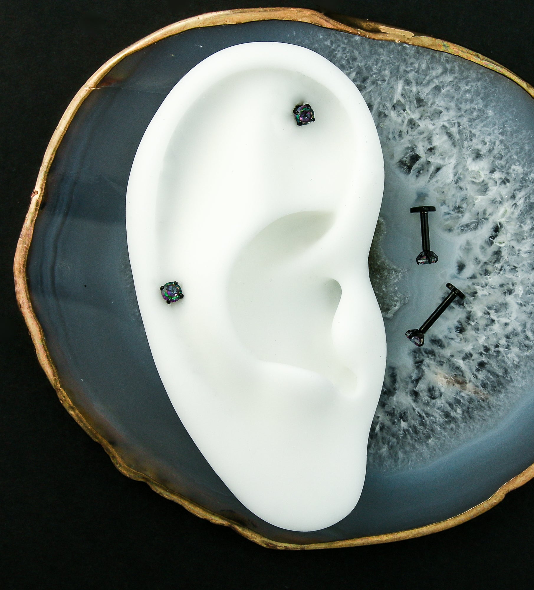 Prong Black Aurora CZ Internally Threaded Titanium Heart Disk Labret