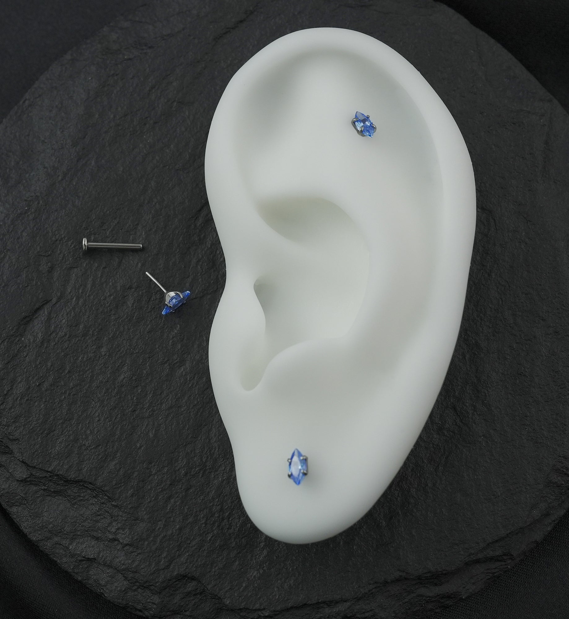 Prong Marquise Aqua CZ Threadless Titanium Flat Disk Labret