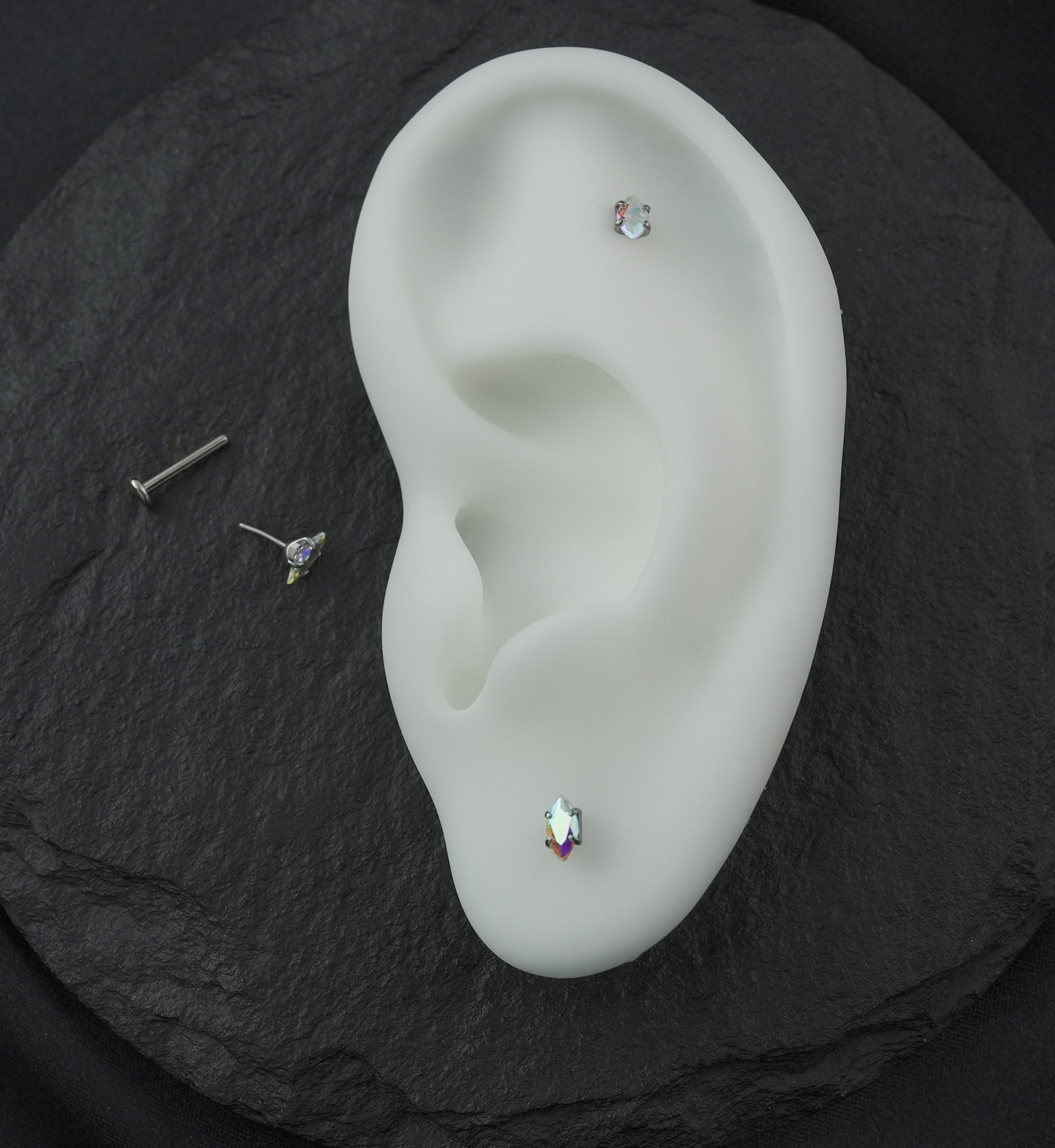 Prong Marquise Rainbow Aurora CZ Threadless Titanium Flat Disk Labret