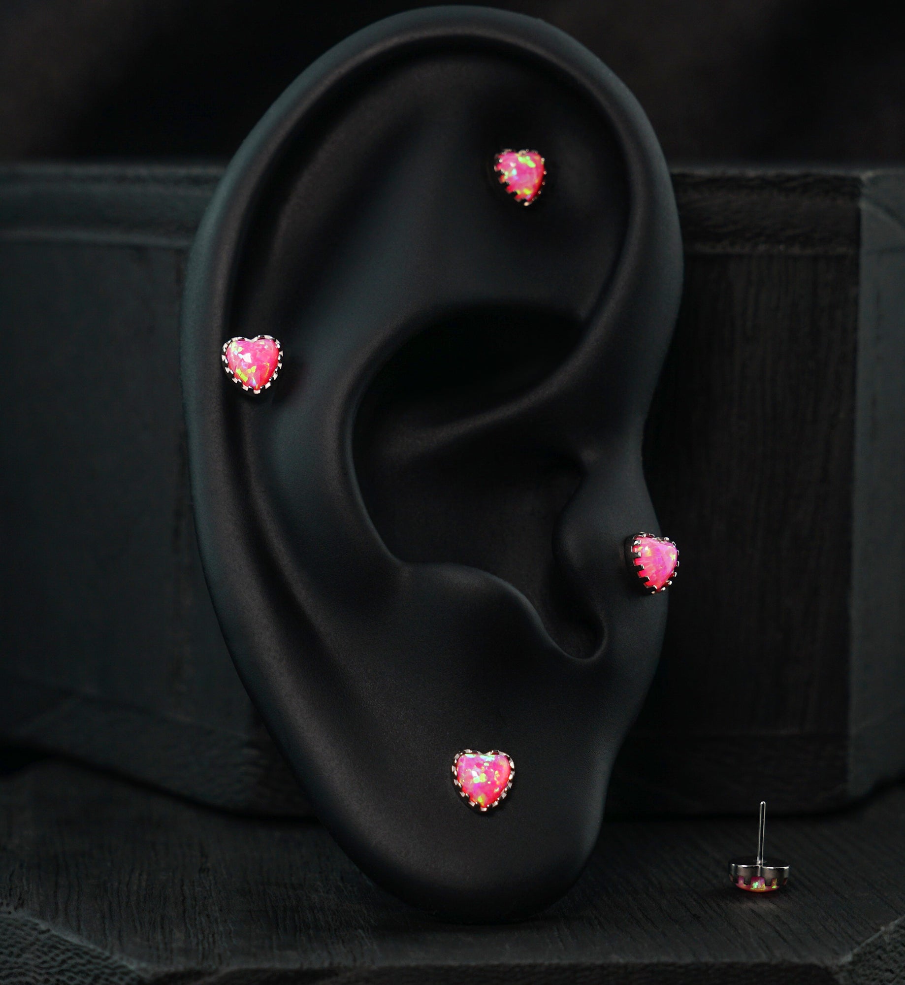 Prong Pink Opalite Heart Titanium Threadless Top
