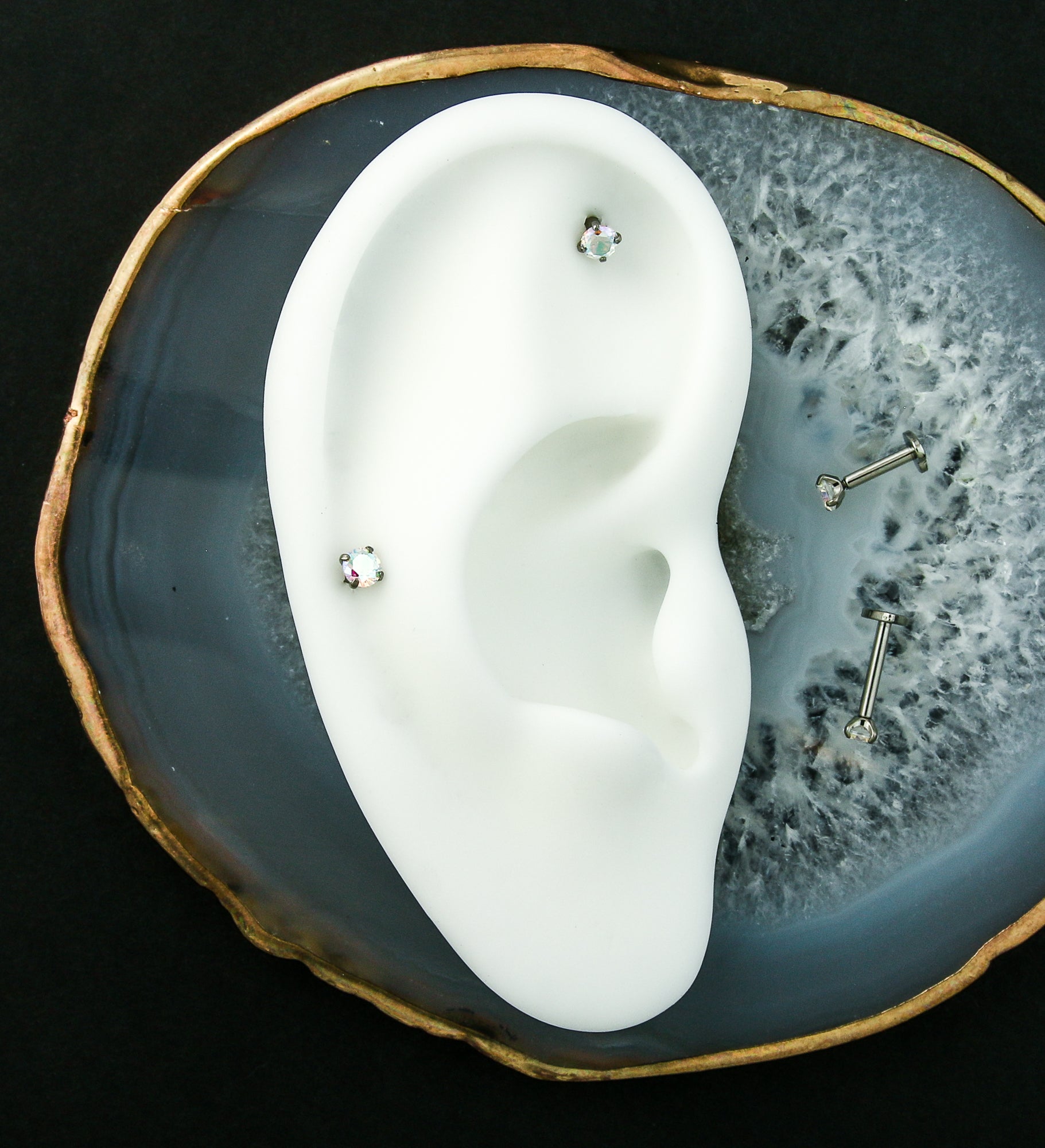 Prong Rainbow Aurora CZ Internally Threaded Titanium Heart Disk Labret