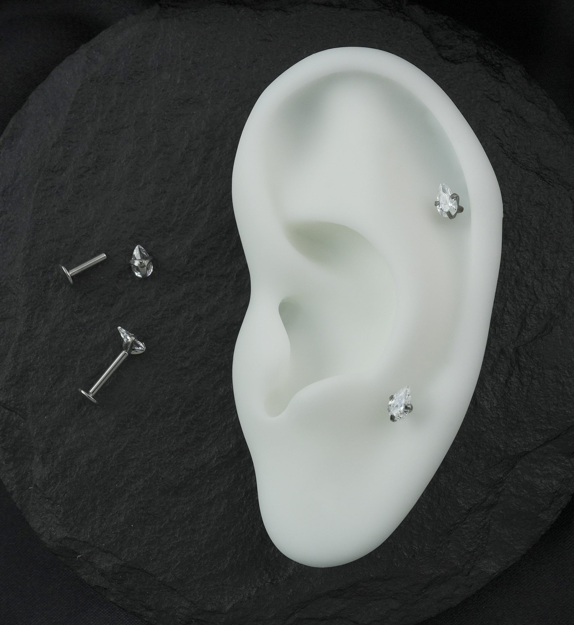 Prong Teardrop Clear CZ Internally Threaded Titanium Convex Back Labret